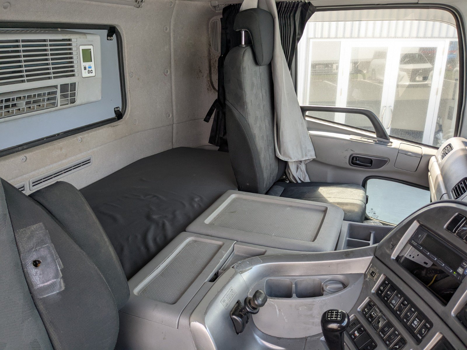vehicle_image_20260615091246IhlJUkuVyZ.jpg