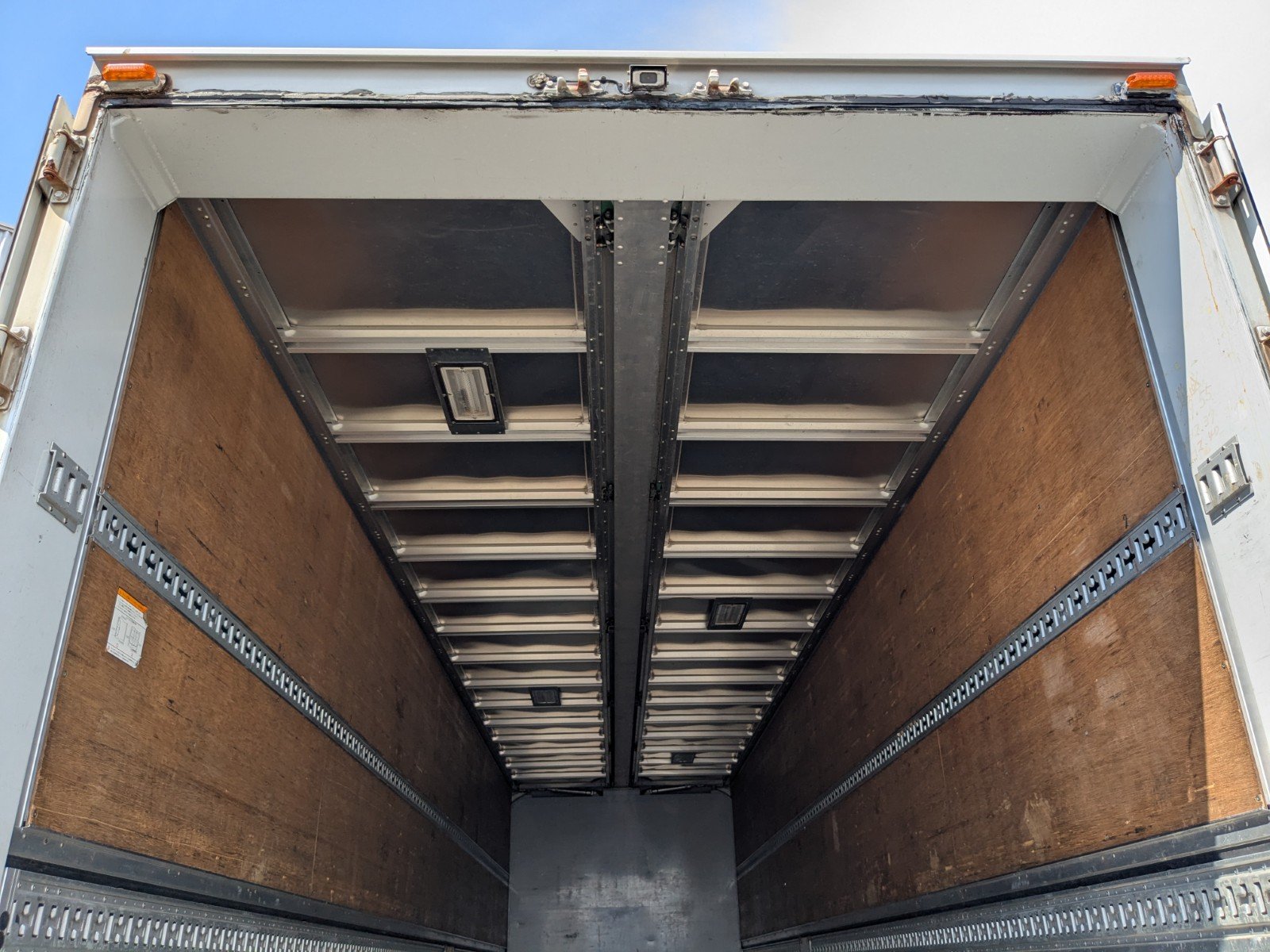 vehicle_image_20260615091246zwScknCeLd.jpg