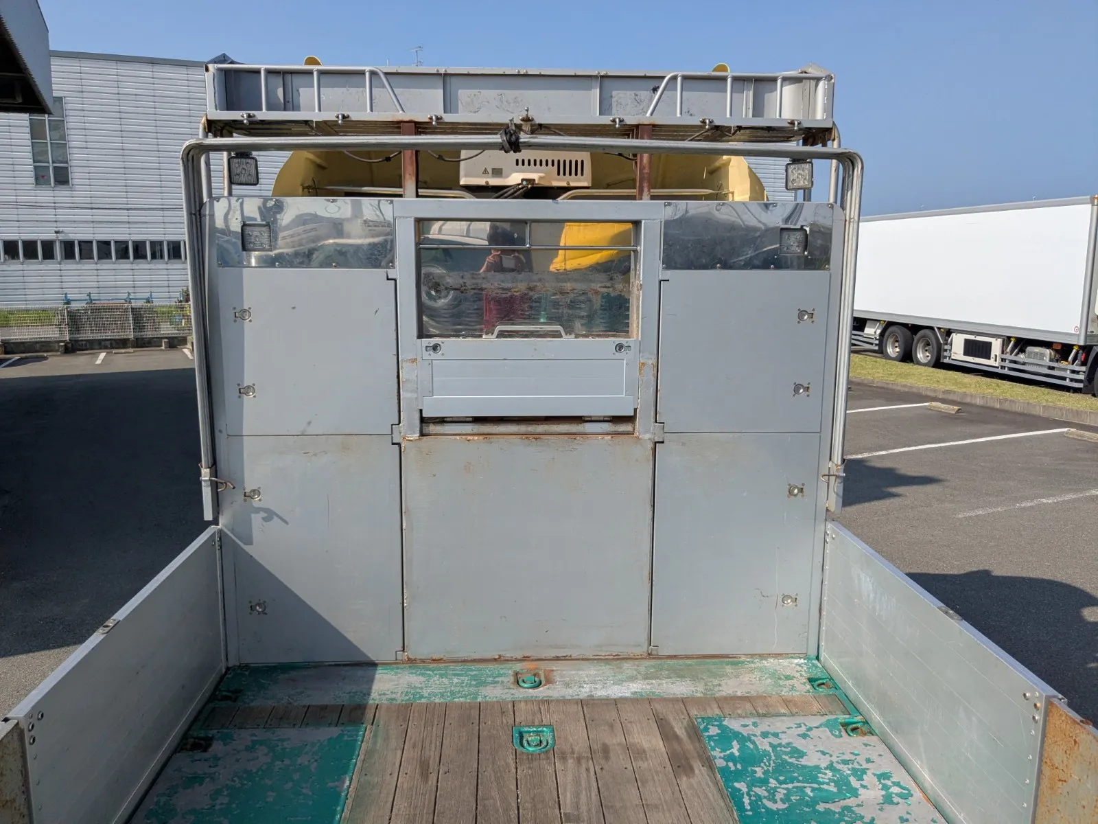 vehicle_image_20260722103555yONxgg6noH.webp