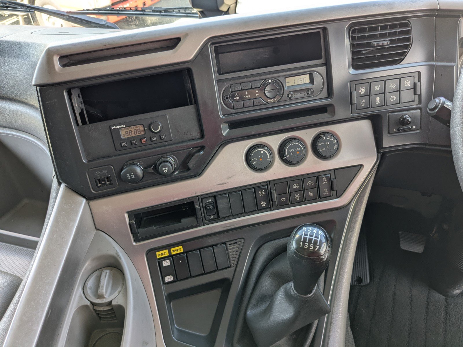 vehicle_image_20260615105453jojJrfb4hw.jpg