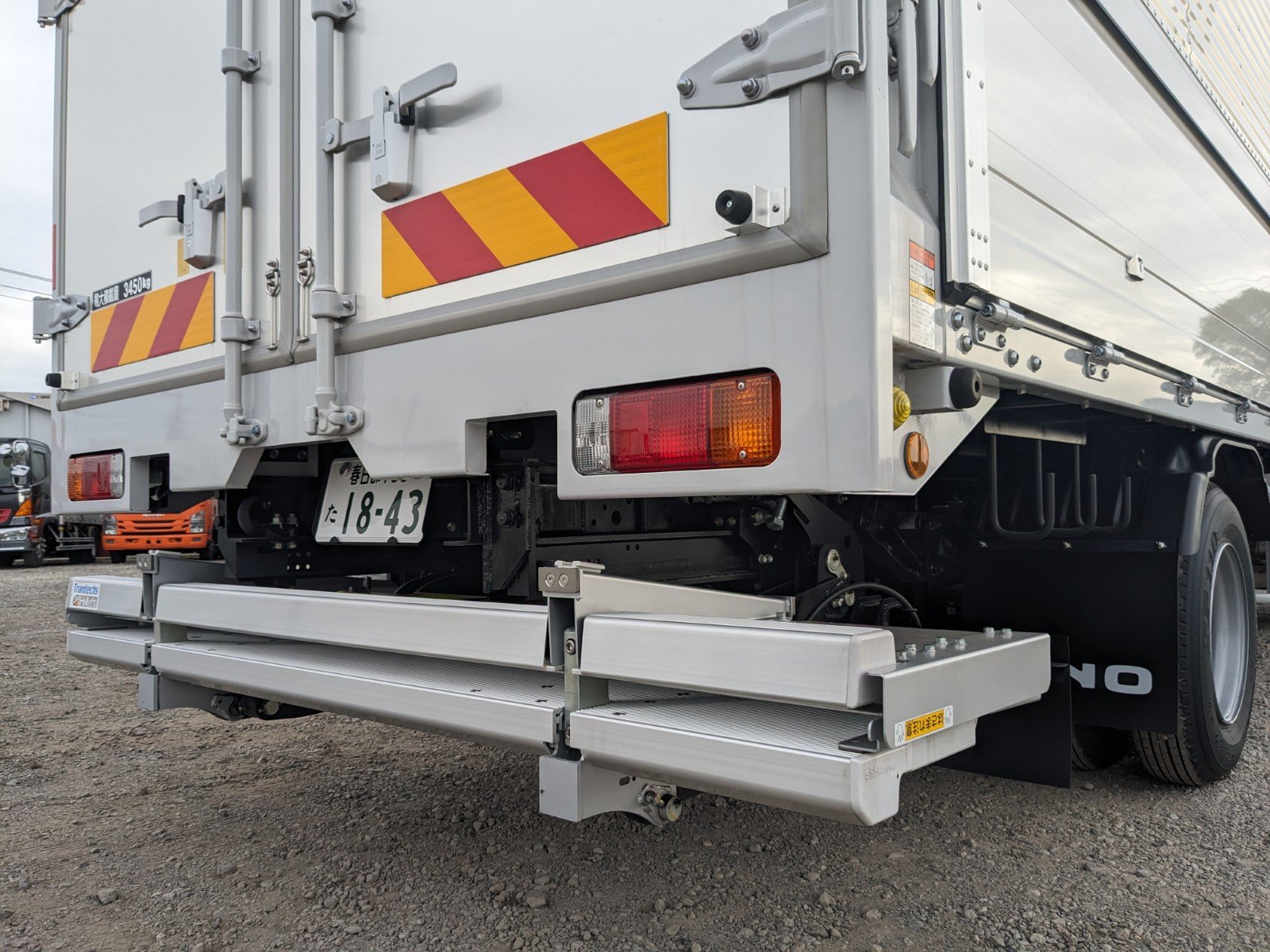 vehicle_image_20260423170234XA1tWHLlwM.jpg