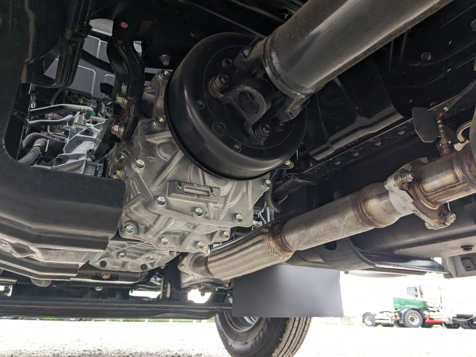 vehicle_image_20260423170234hNKDZzVyBN.jpg