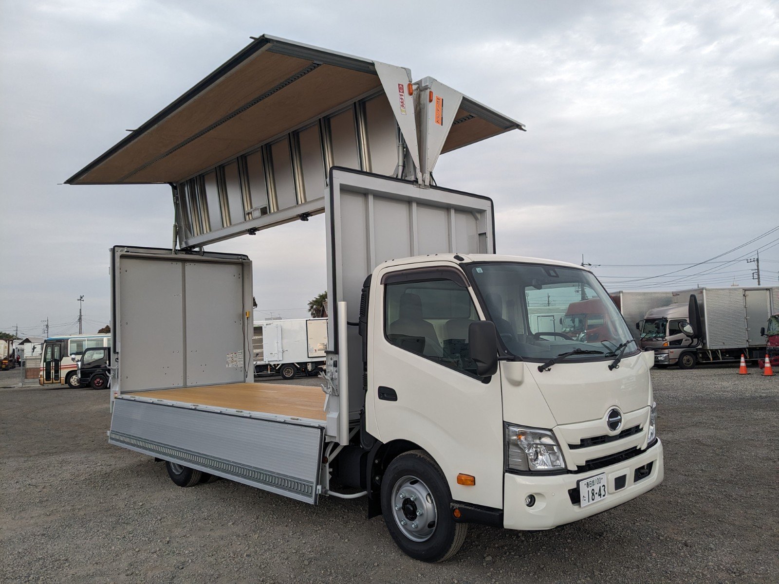 vehicle_image_20260423170234uEW4xOxLJI.jpg