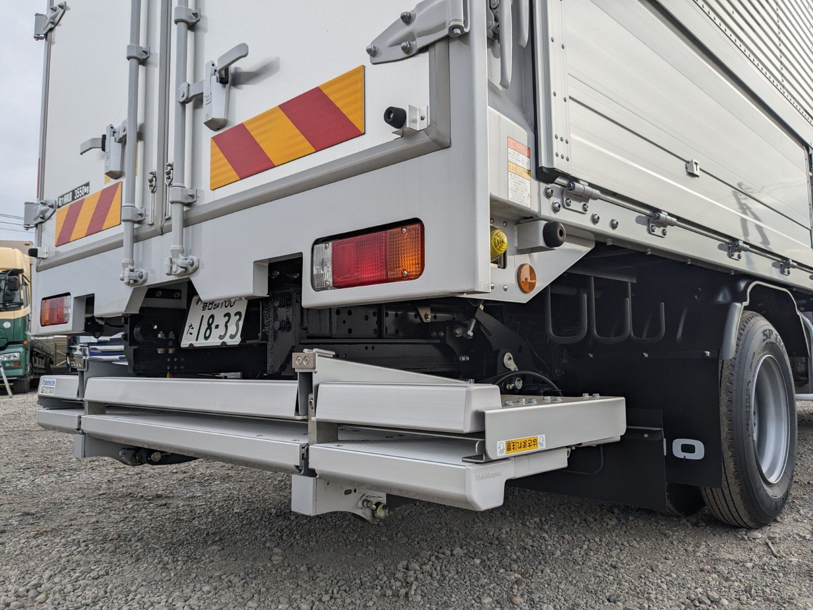 vehicle_image_20260423171244NkAcloFxPd.jpg