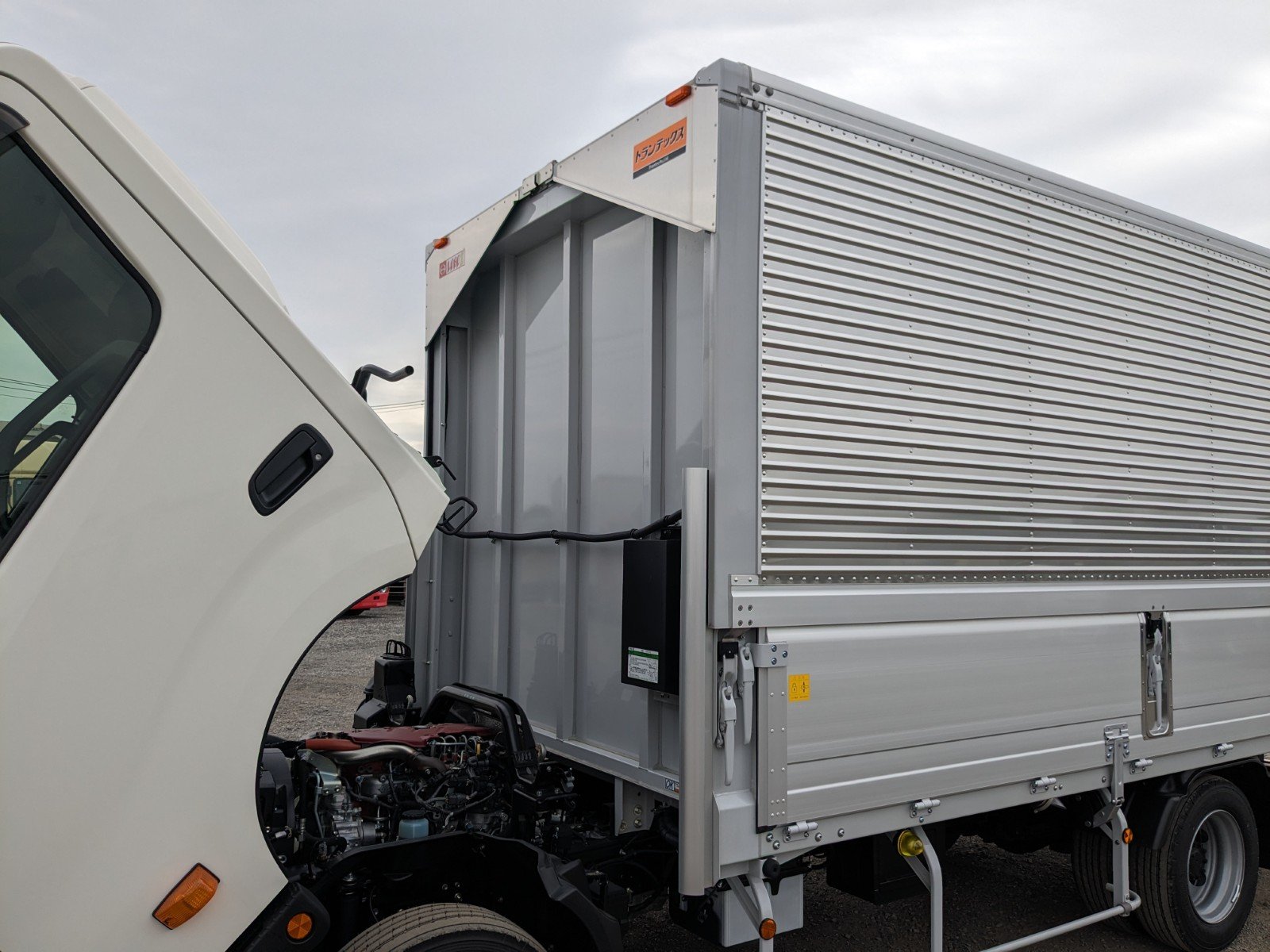 vehicle_image_20260423182247VD4yLcvwbe.jpg