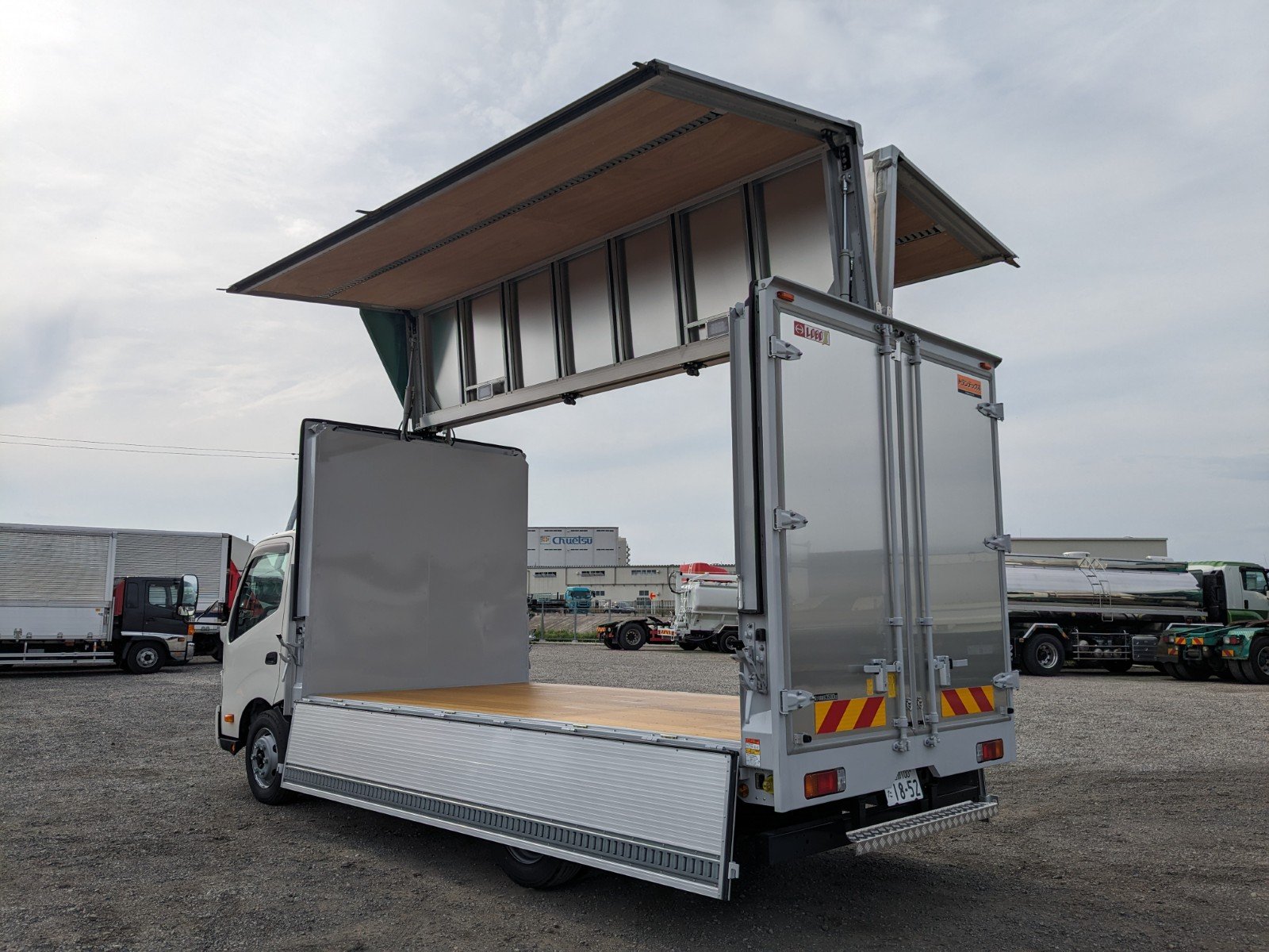 vehicle_image_202605011319586uHaVrryFn.jpg