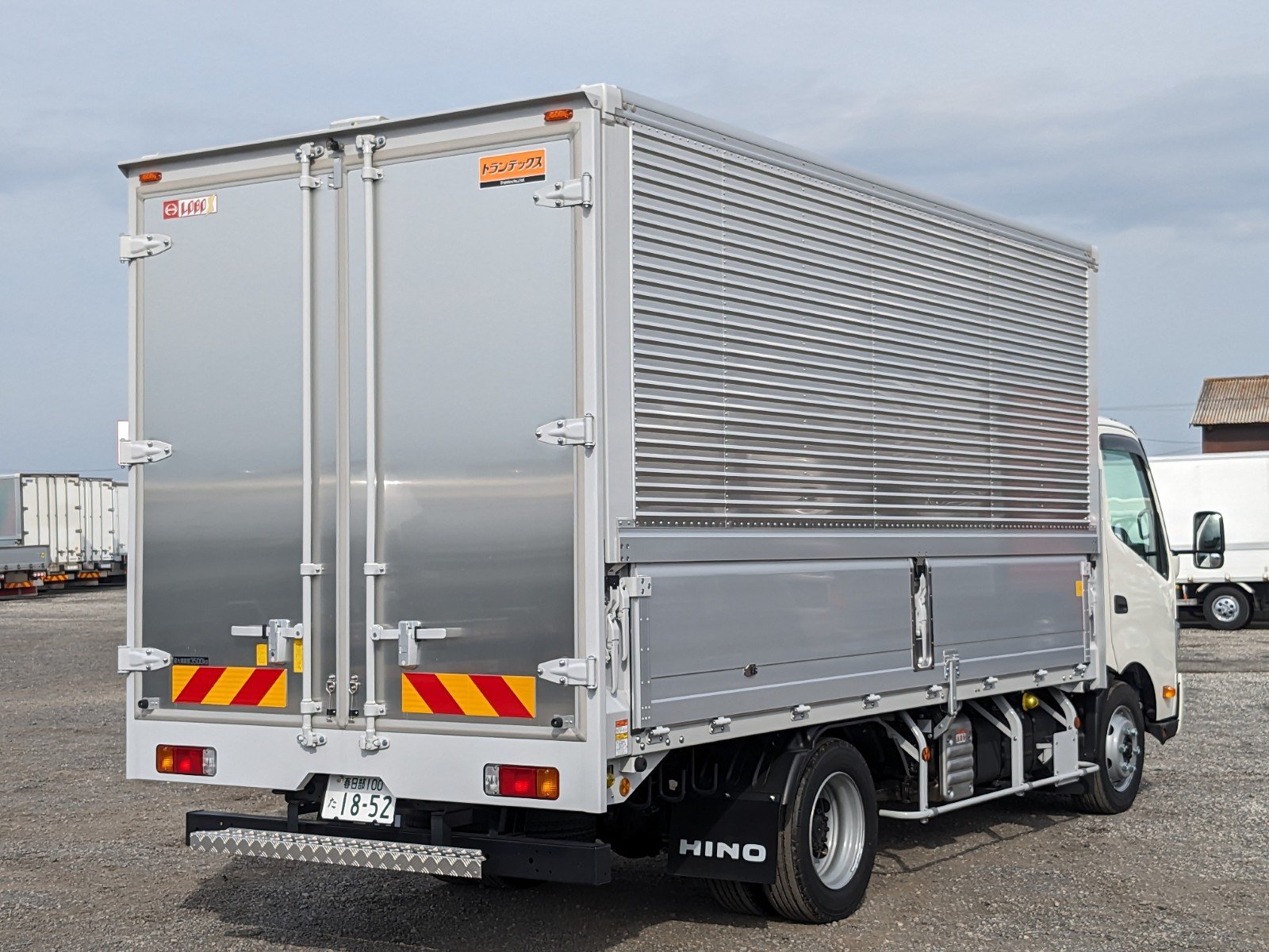 vehicle_image_20260501131958XzX4zVV3YG.jpg