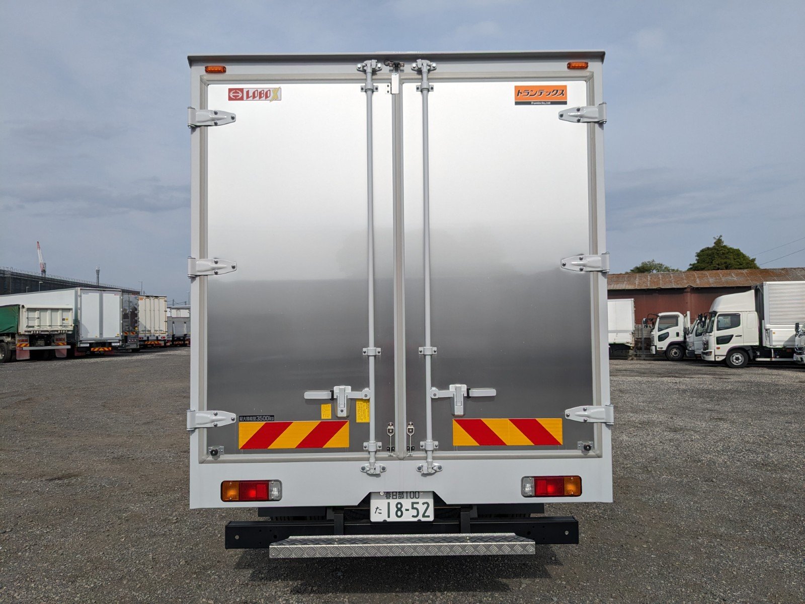 vehicle_image_20260501131958bczrWFbfWO.jpg