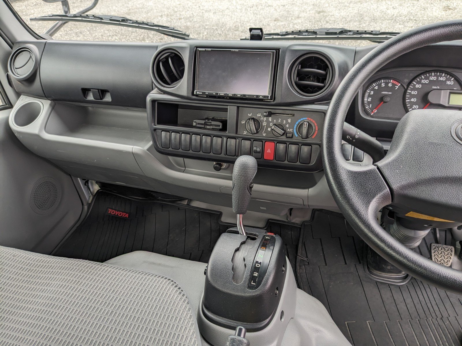 vehicle_image_20260513115007V7qXgUMiId.jpg