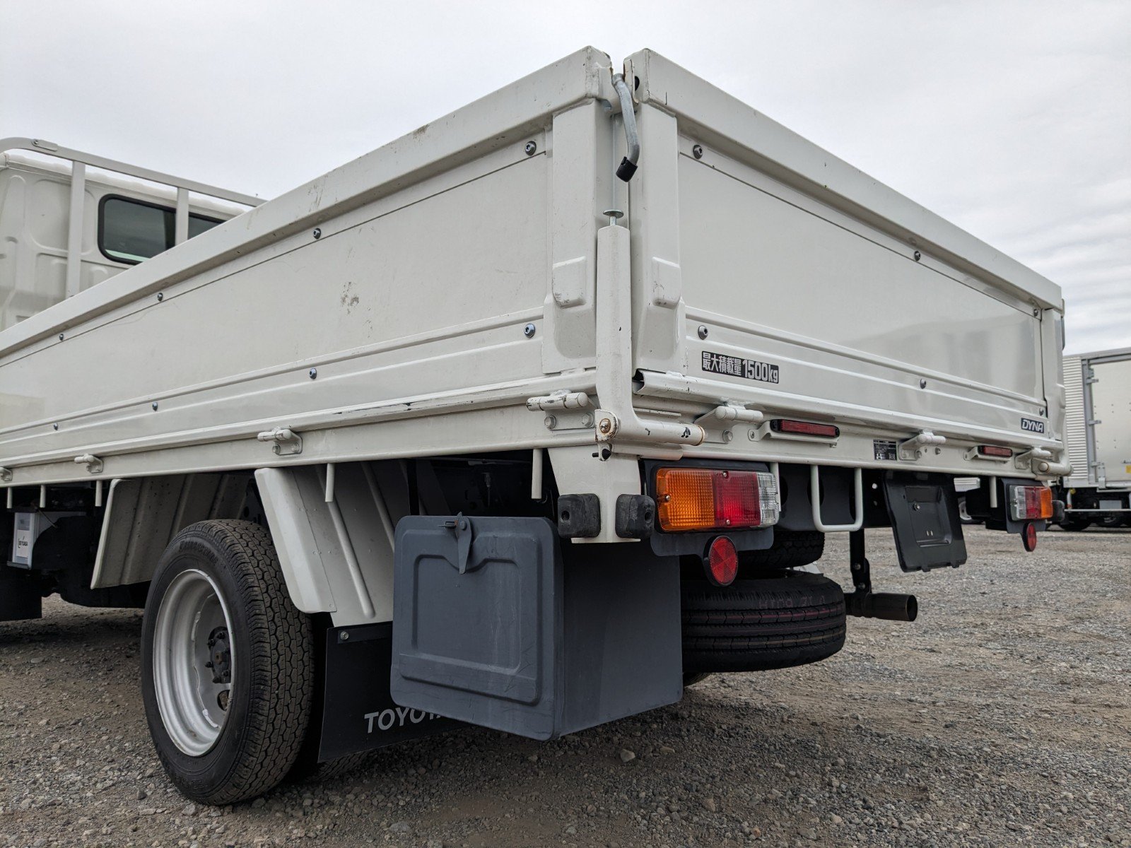 vehicle_image_20260513115007iBJRDS5kw4.jpg