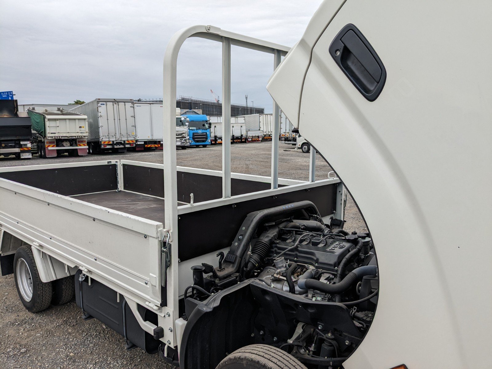 vehicle_image_20260513115007kDYPz3QPn4.jpg