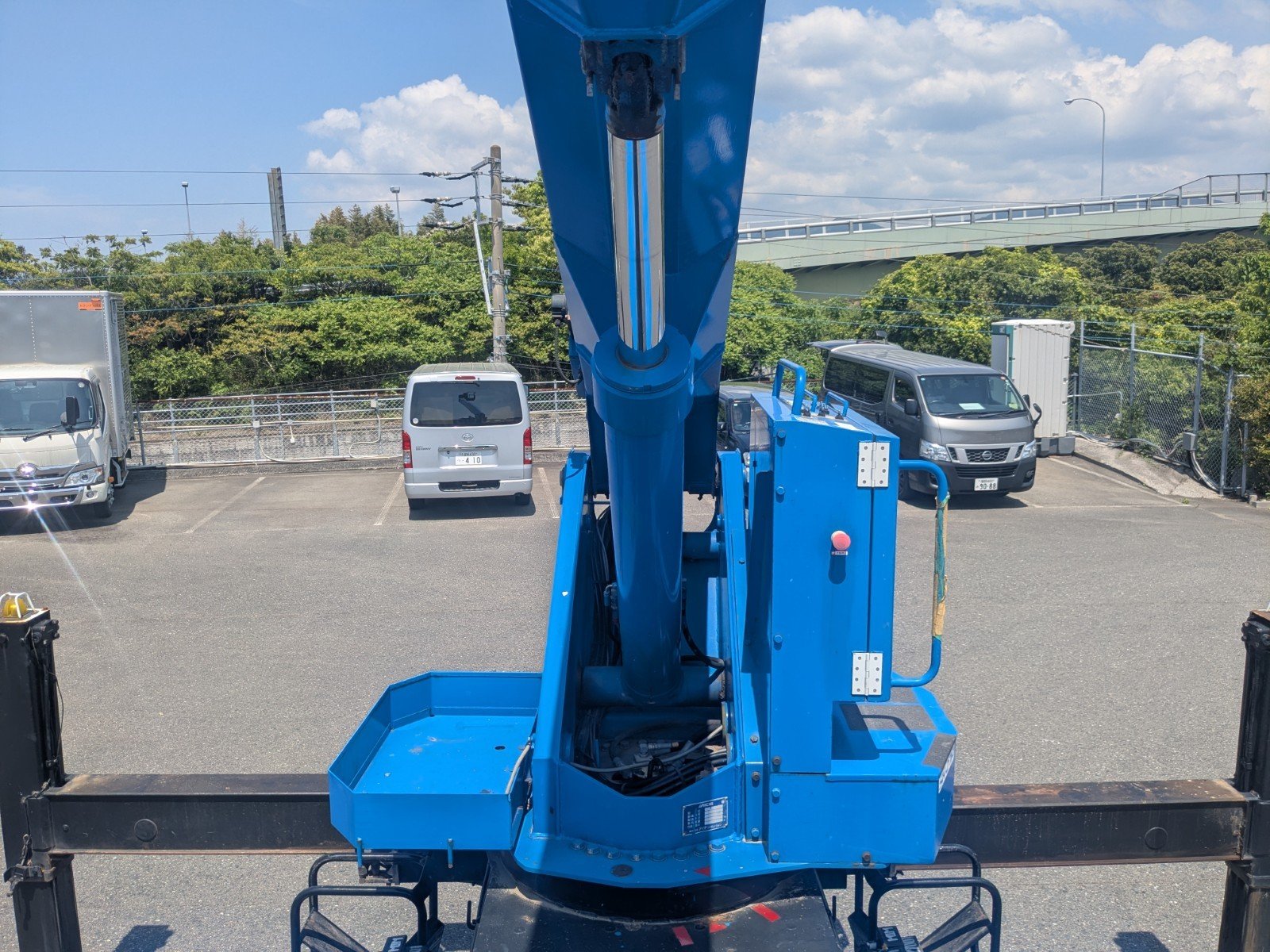 vehicle_image_20260508155356XyPZ9HjPYi.jpg