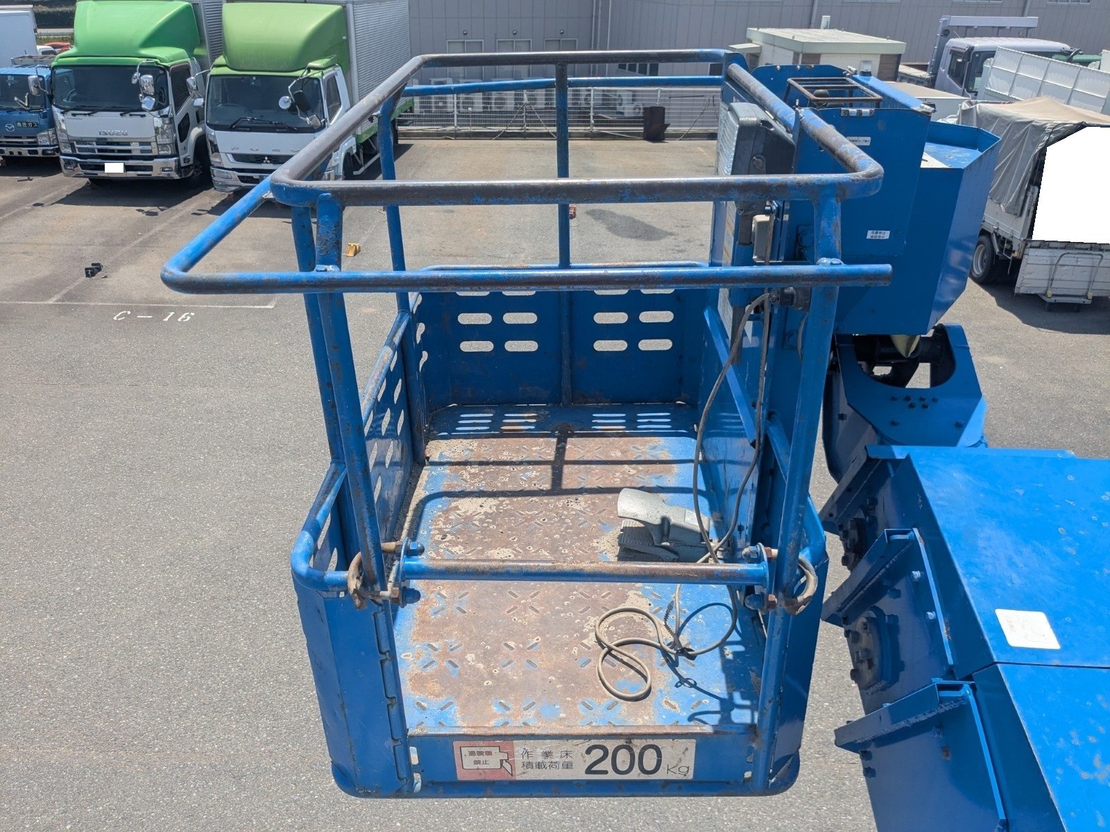 vehicle_image_20260508155356kDFxfV8UBb.jpg
