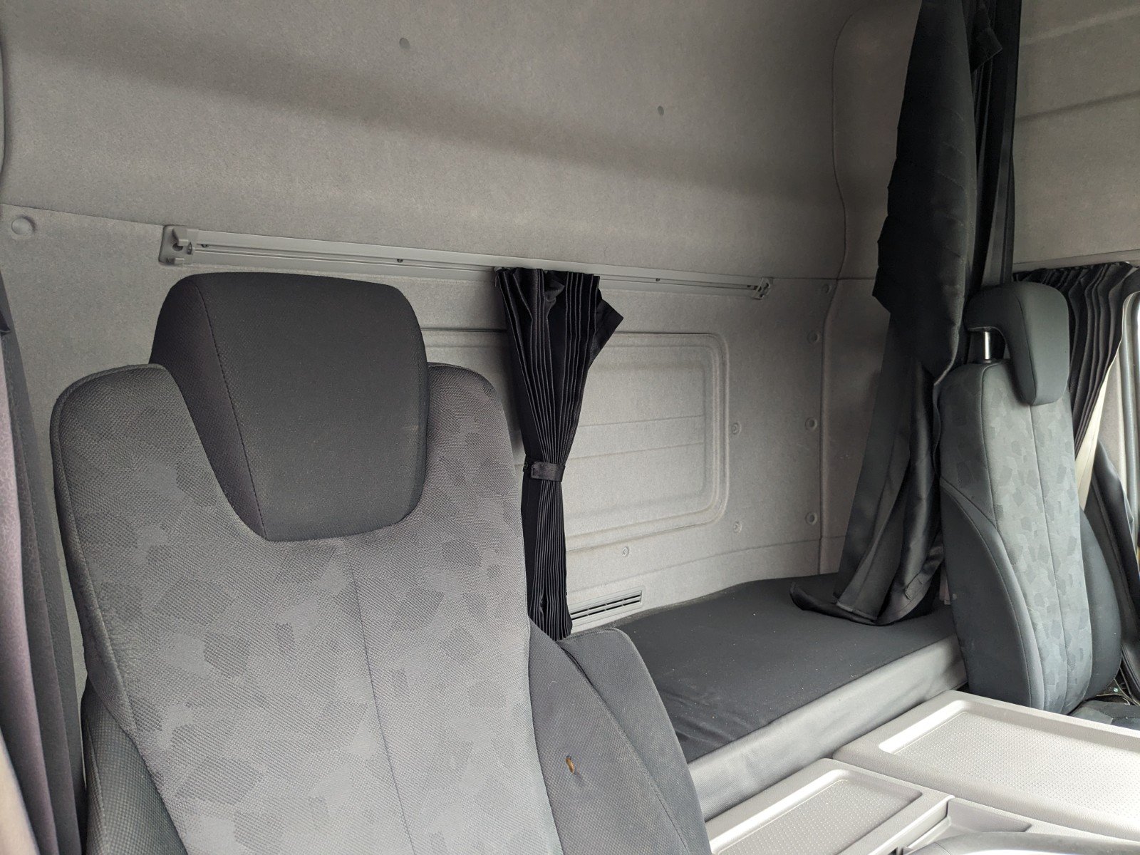 vehicle_image_202605181602111cMphf8ShC.jpg