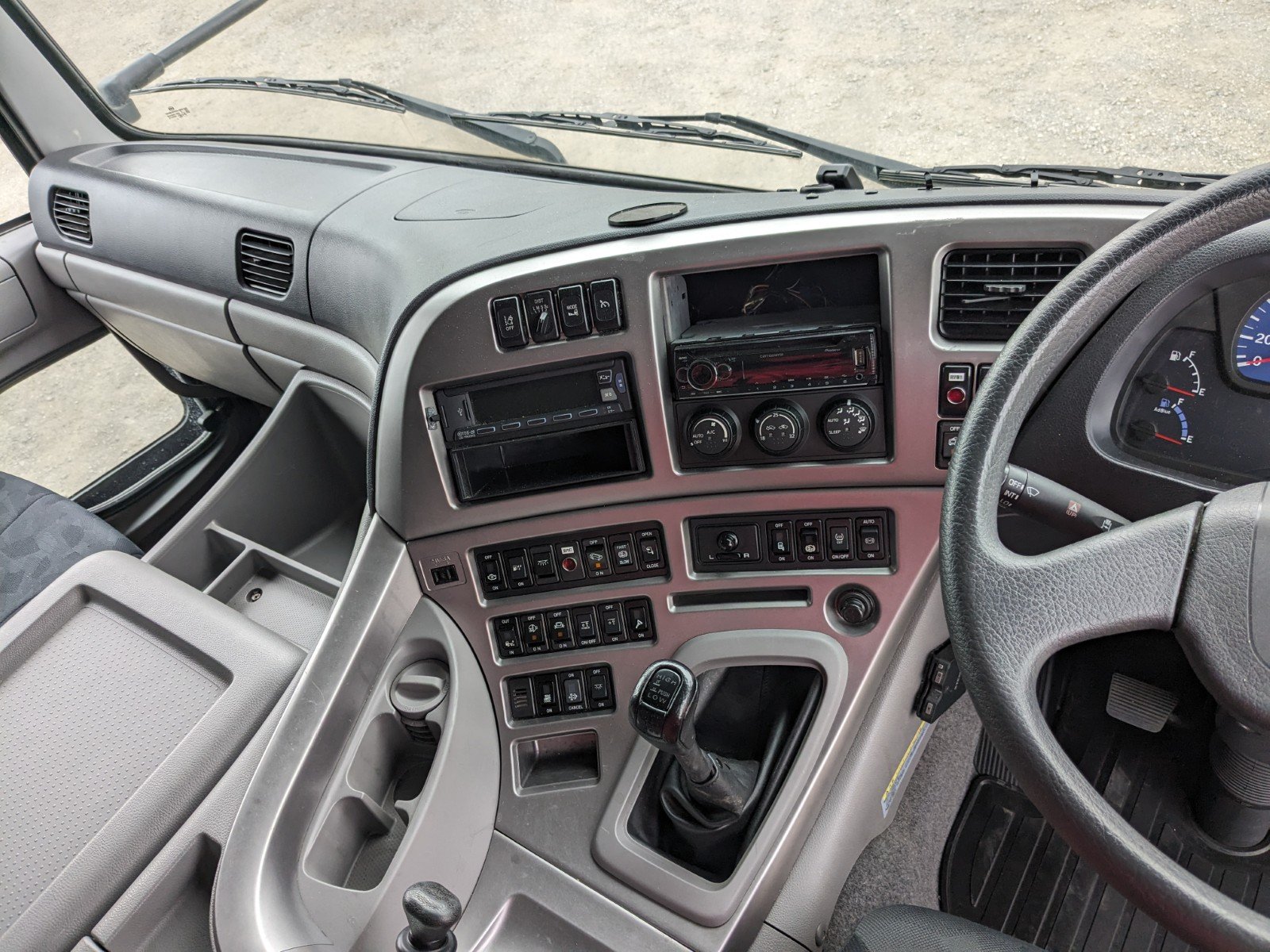 vehicle_image_20260518160211ABsS88oNCK.jpg