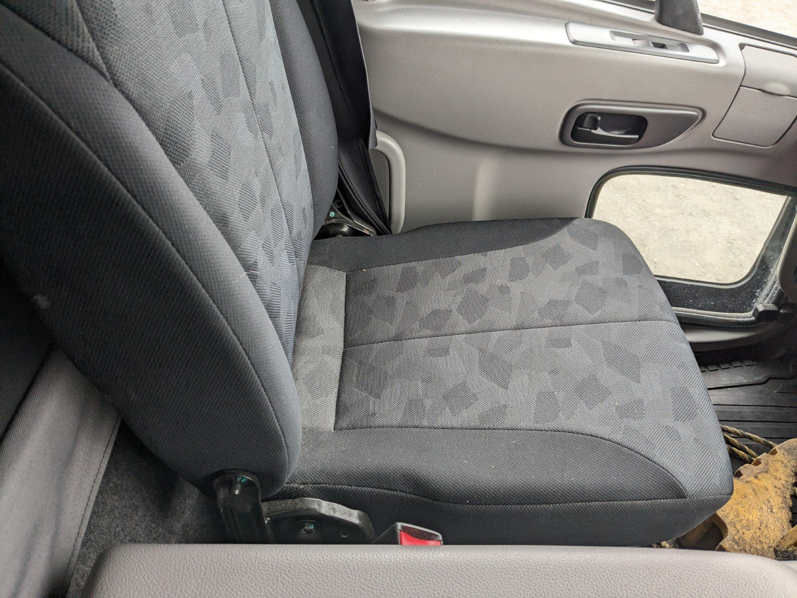 vehicle_image_20260518160211DiIh2lnsWZ.jpg