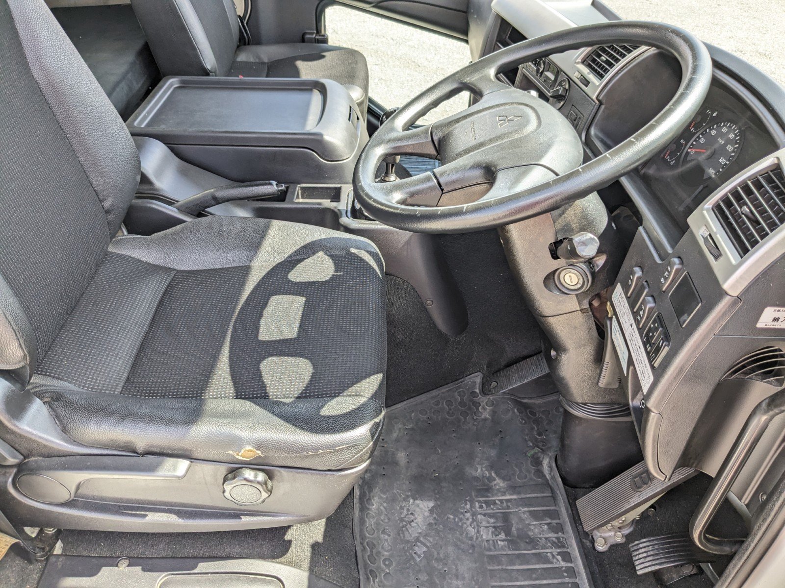 vehicle_image_20260513113810SZrwjV3uuR.jpg