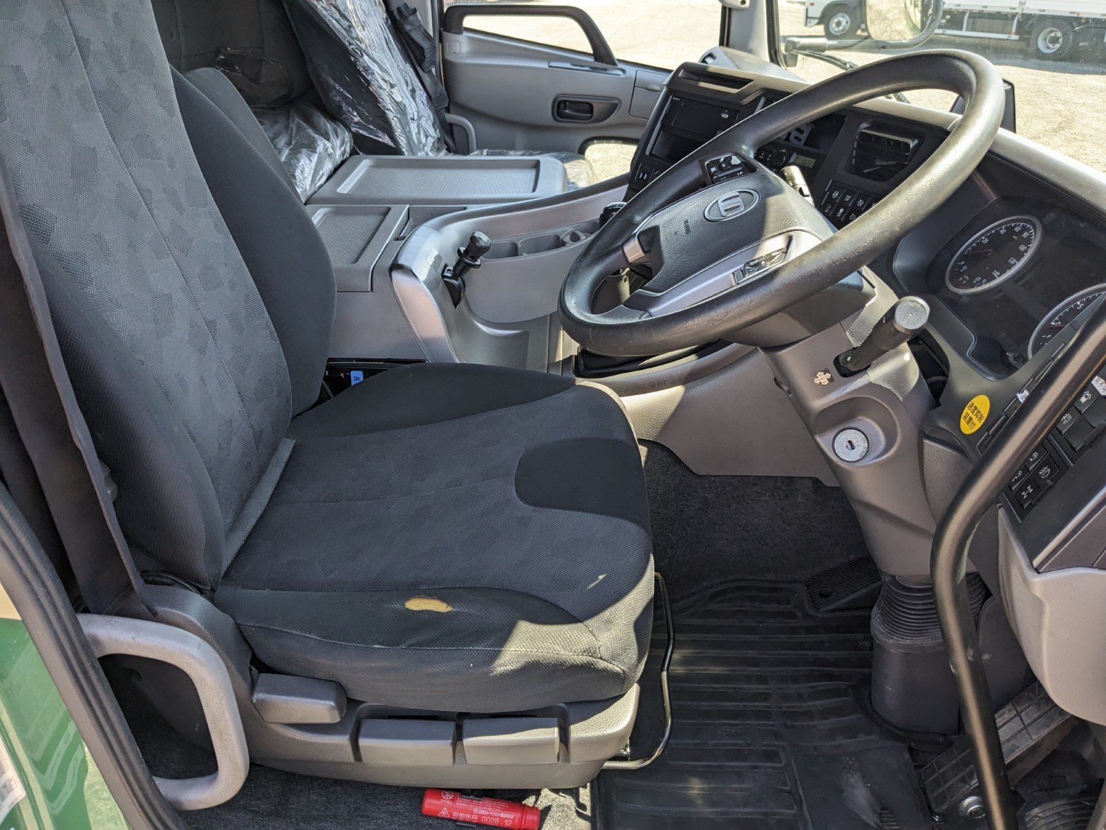 vehicle_image_2026050213394500tFXoIjaP.jpg