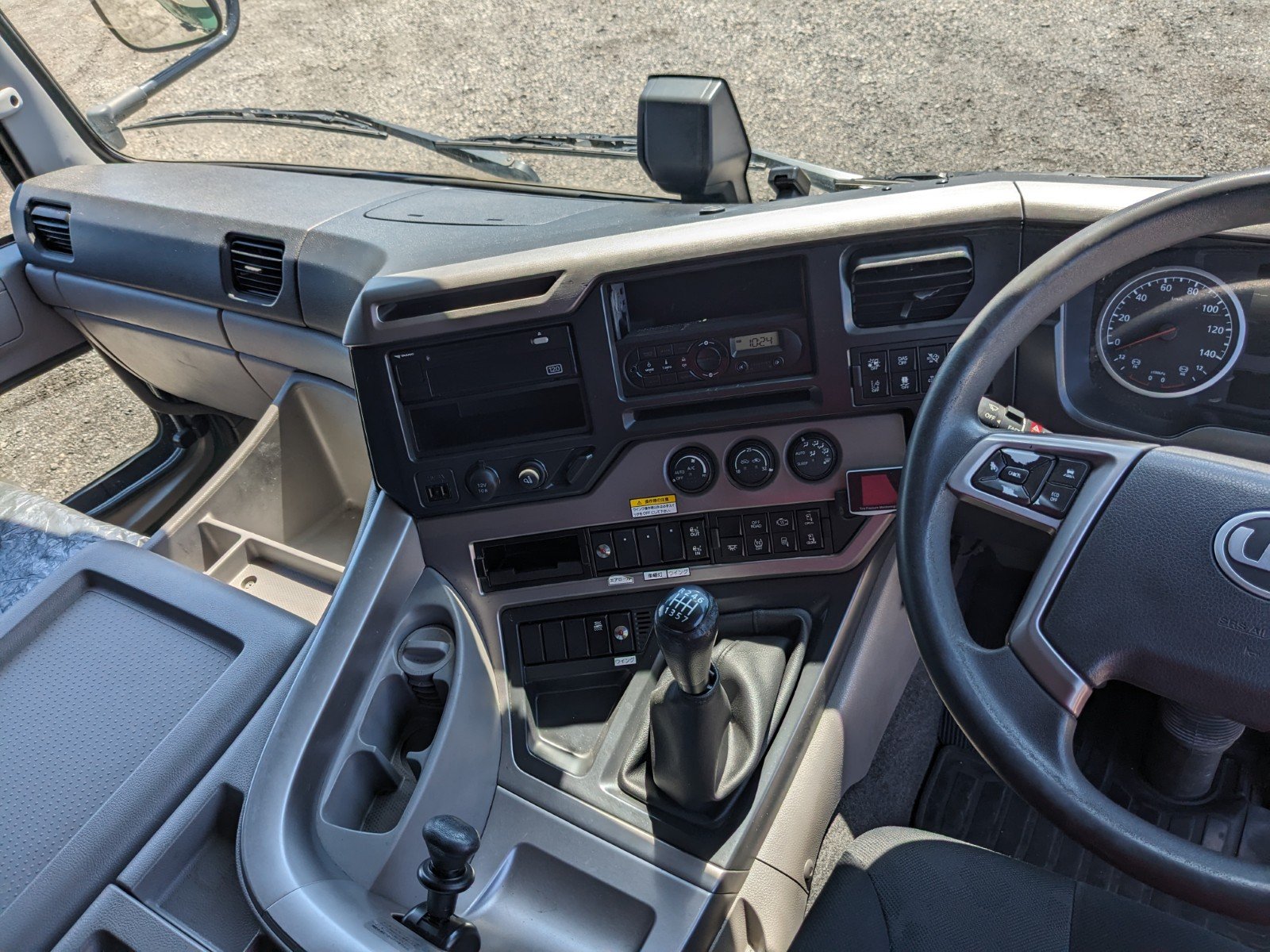 vehicle_image_20260502133945ab4T9T6YsI.jpg