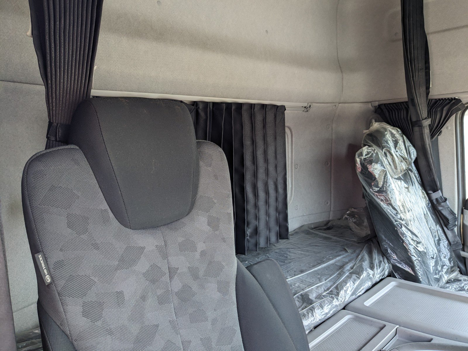 vehicle_image_20260502133945tUFRrd1Pl8.jpg