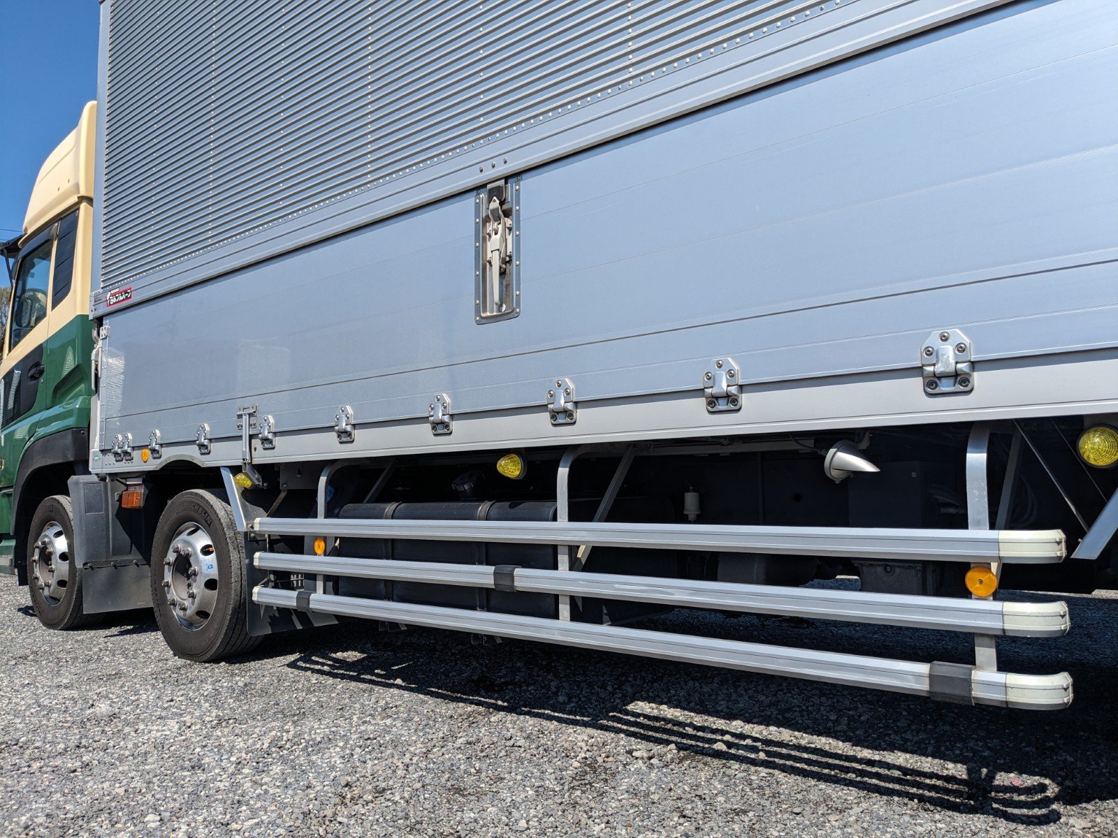 vehicle_image_20260502133945zKG3pIk4W0.jpg