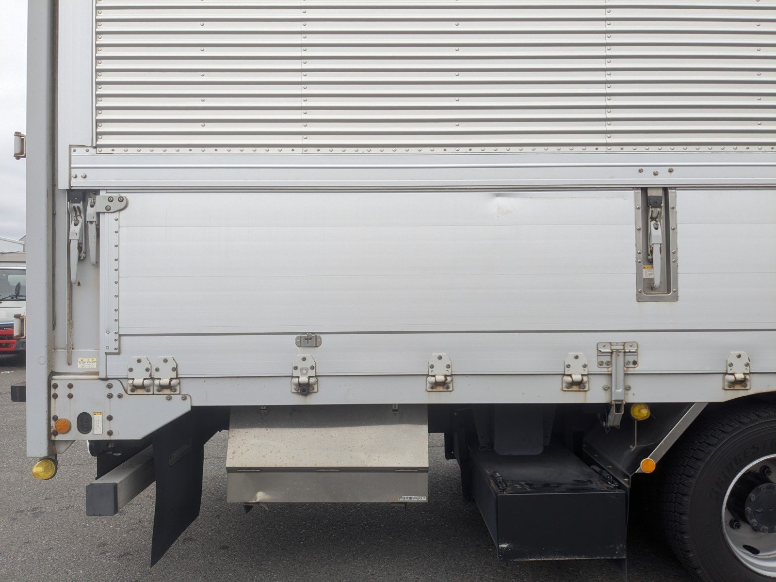 vehicle_image_202604161012118nKQ5kV6iH.jpg