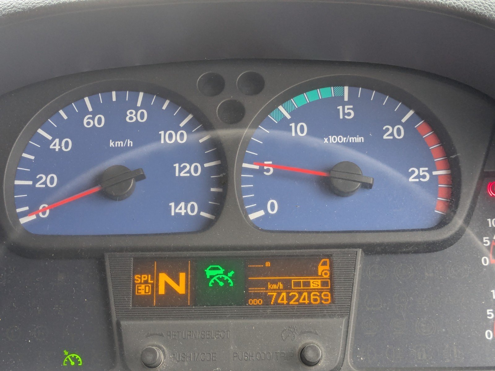 vehicle_image_20260416101211pLzWjzBg4T.jpg