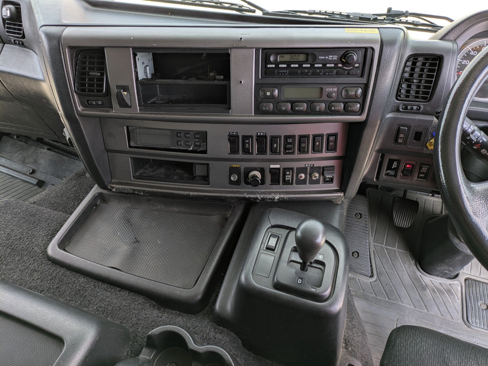 vehicle_image_20260501090151LPYmSylyOZ.jpg