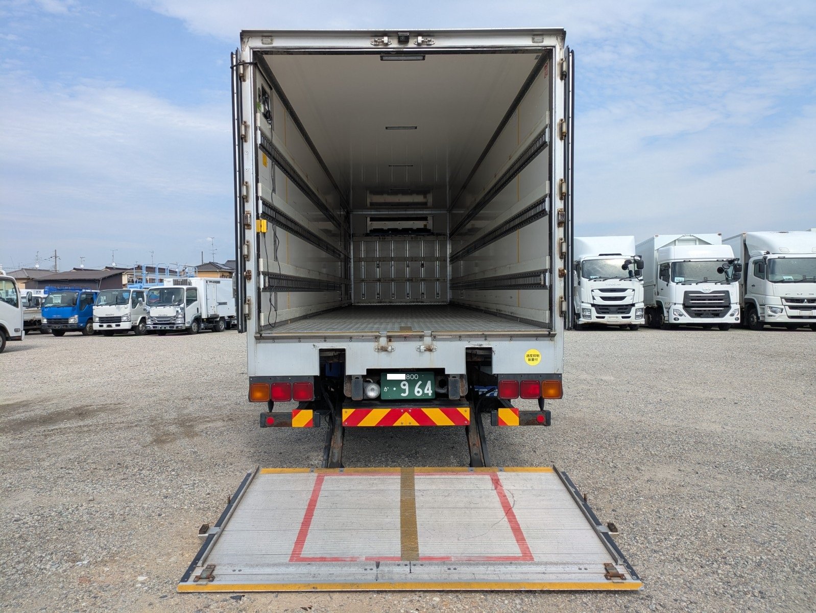 vehicle_image_20260501090151drr6Z7paeU.jpg
