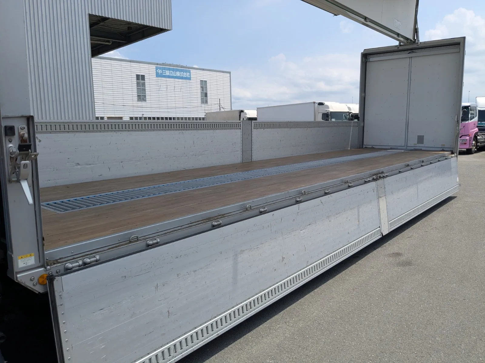 vehicle_image_20260724112522K24nL2FaXi.webp