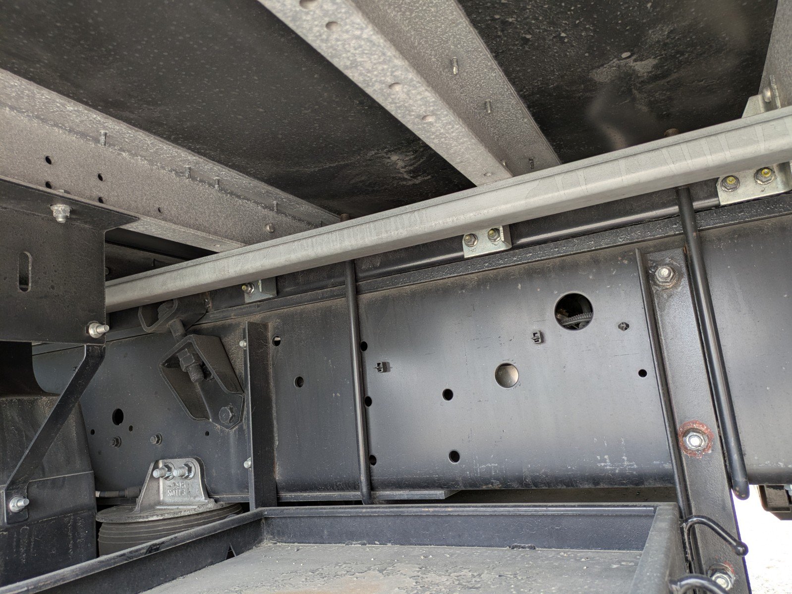 vehicle_image_20260422163544TFYG6V27uM.jpg