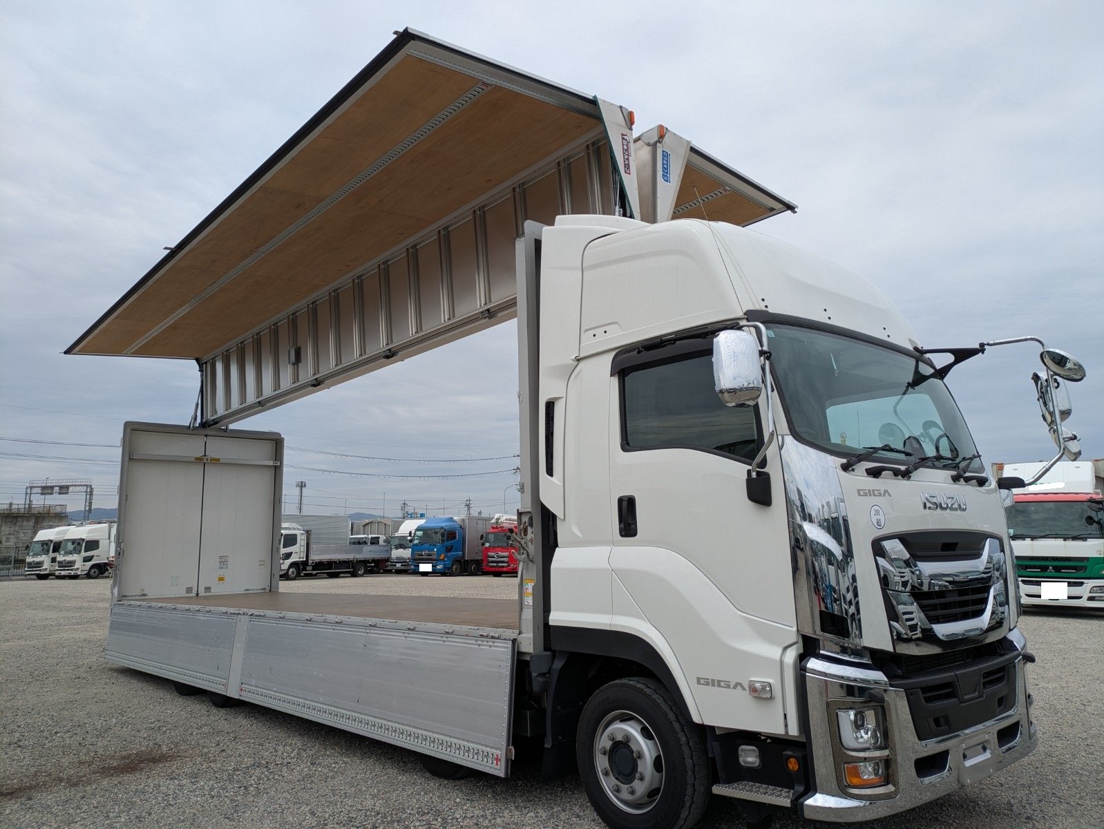 vehicle_image_20260422163544aS5RIC8Vbz.jpg