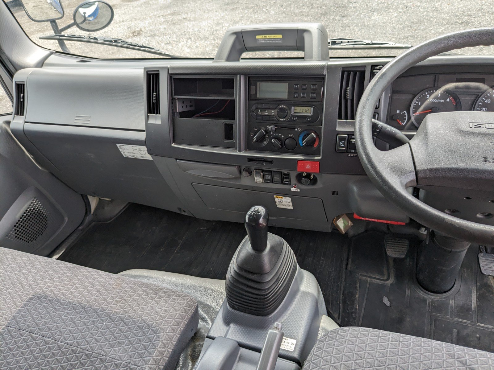 vehicle_image_20260501132917FJAb3WrzZU.jpg