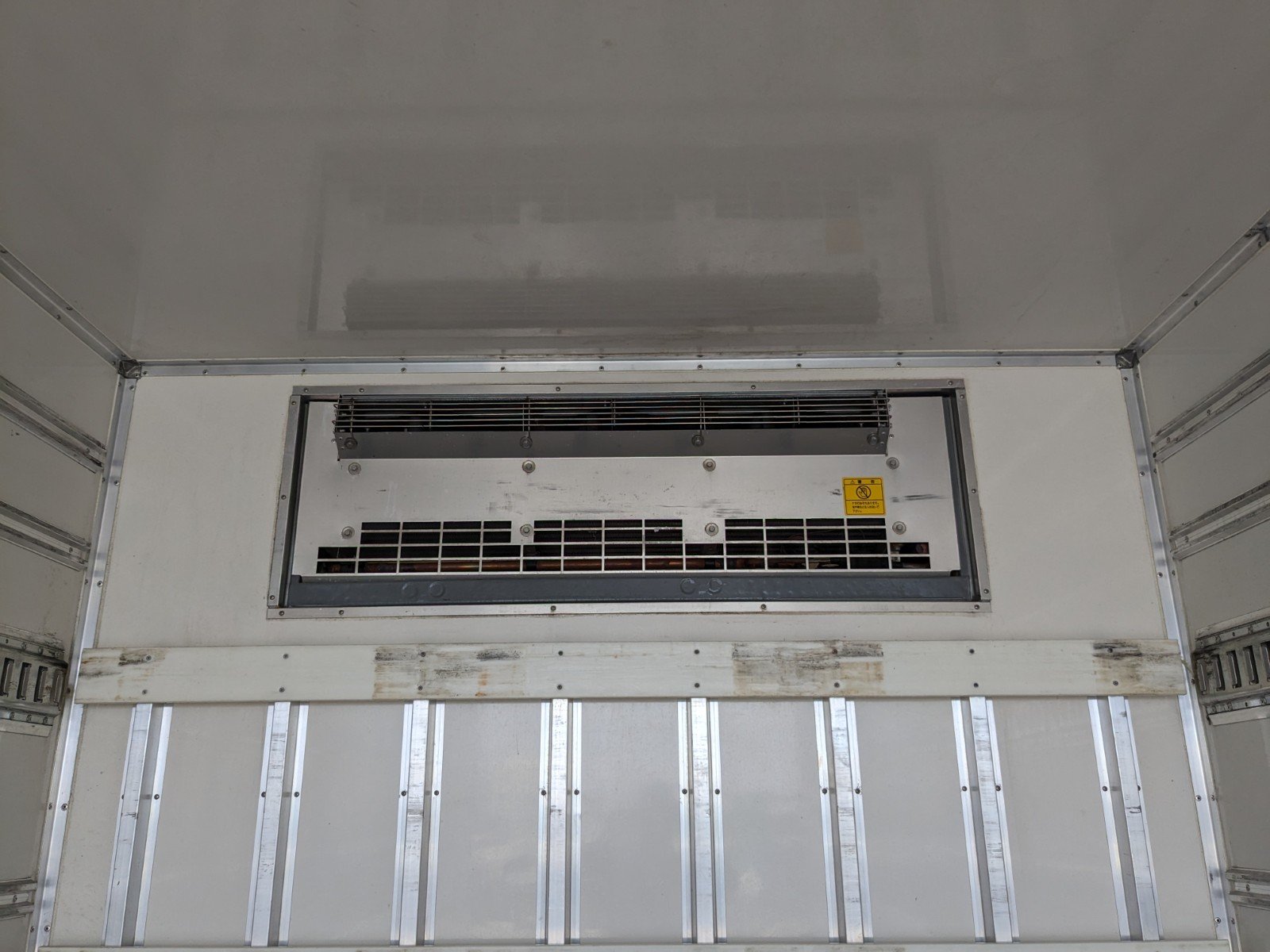 vehicle_image_20260501132917HBJ3pxA2qy.jpg