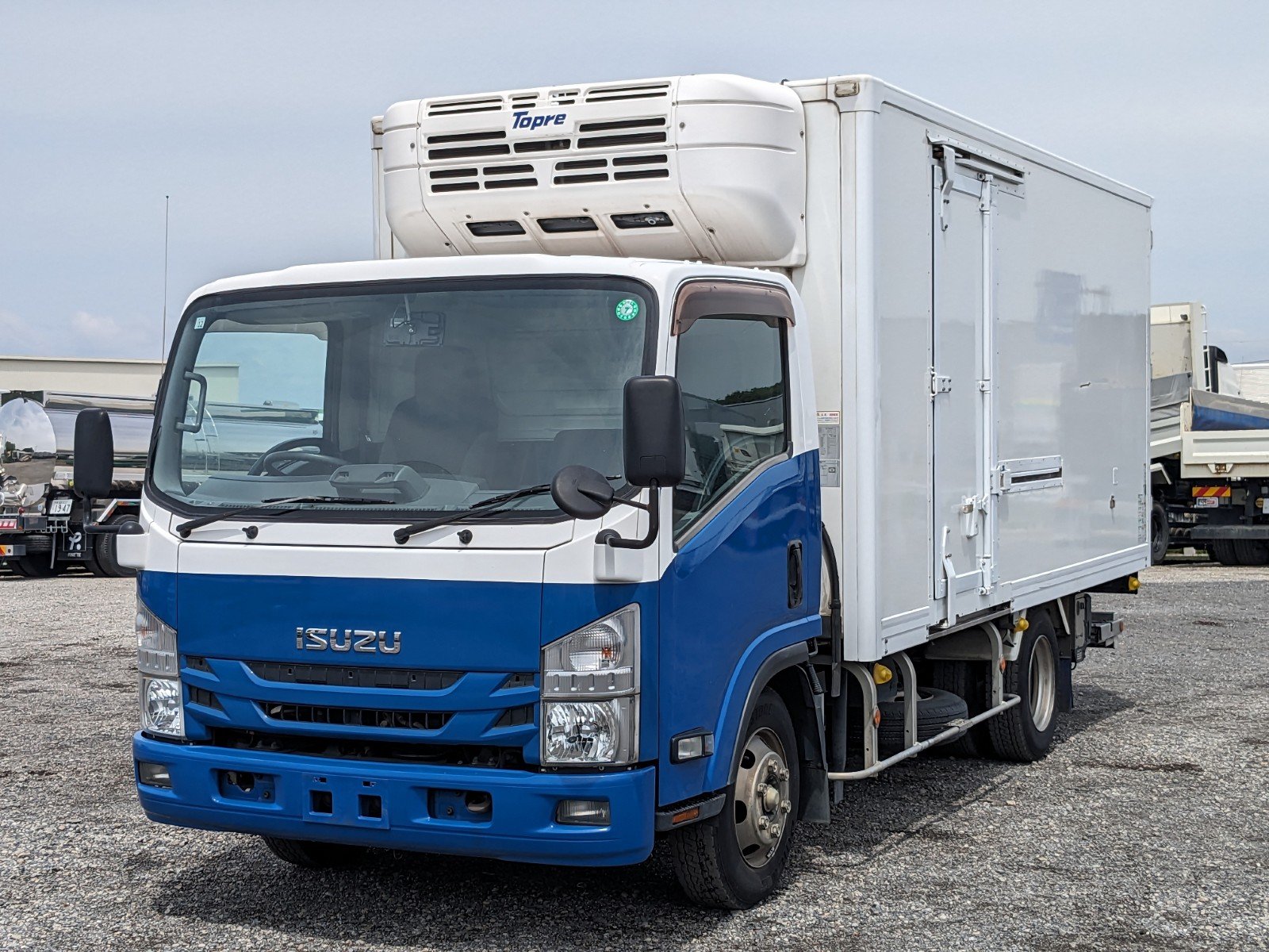 vehicle_image_20260501132917orbxm1C9P2.jpg