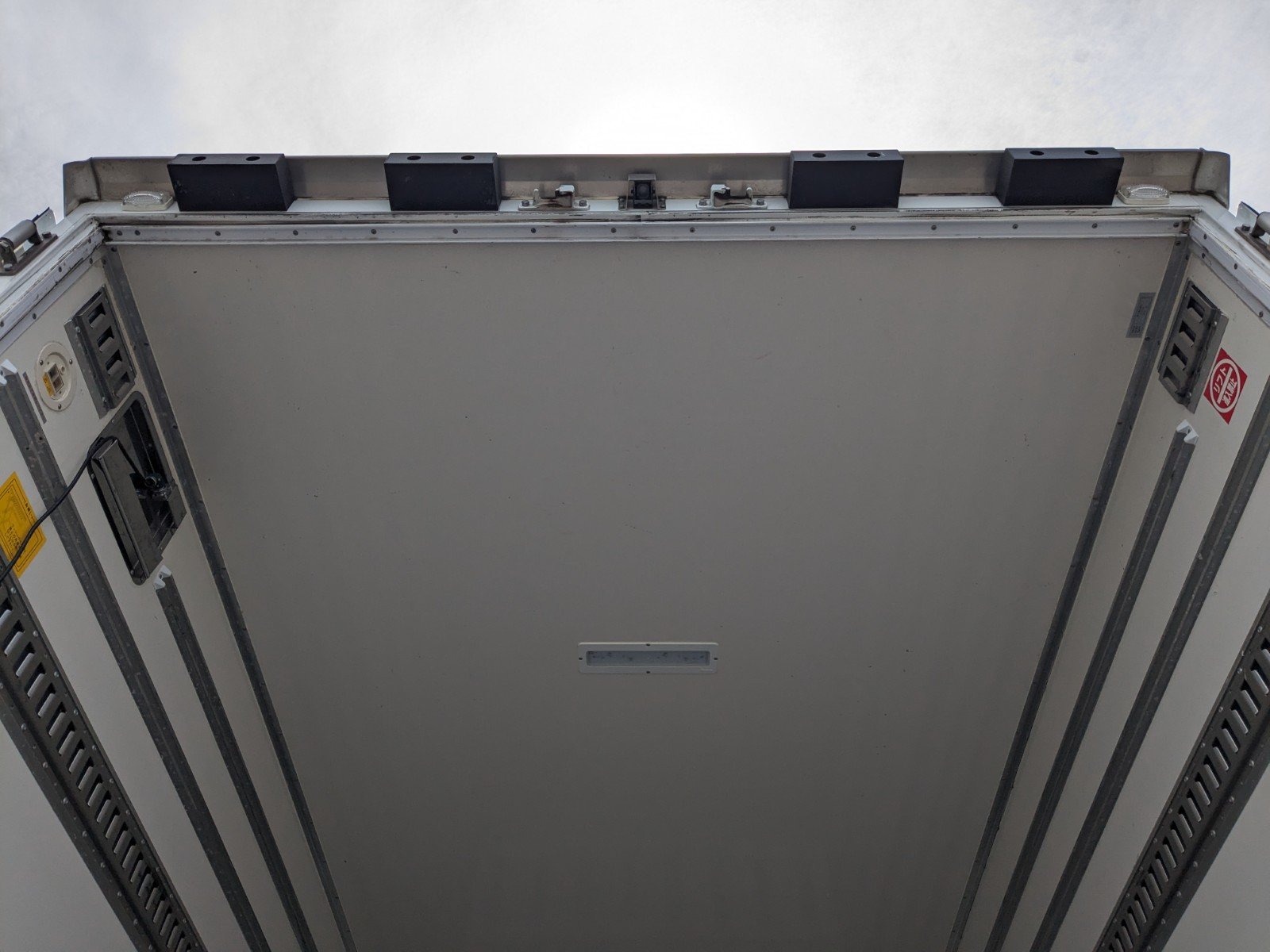 vehicle_image_20260501132917rxkaw2Lve7.jpg