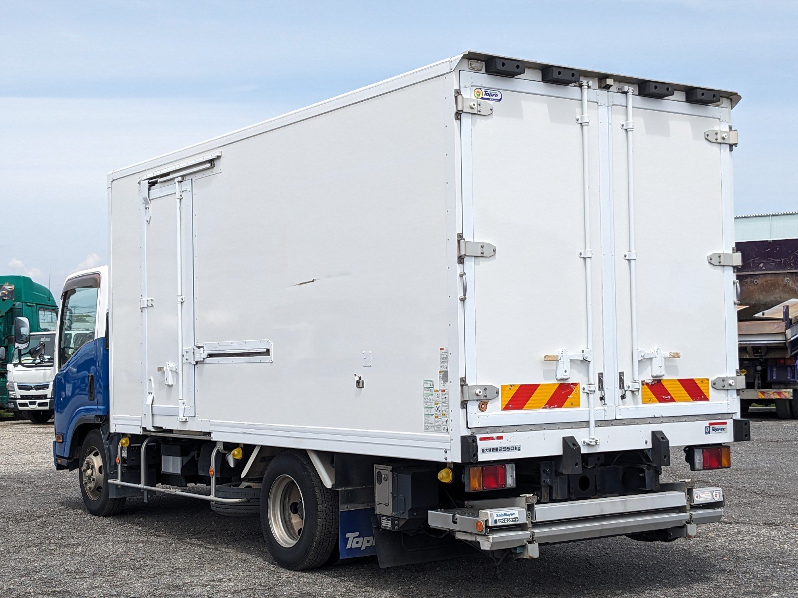 vehicle_image_20260501132917uroFelpTaN.jpg