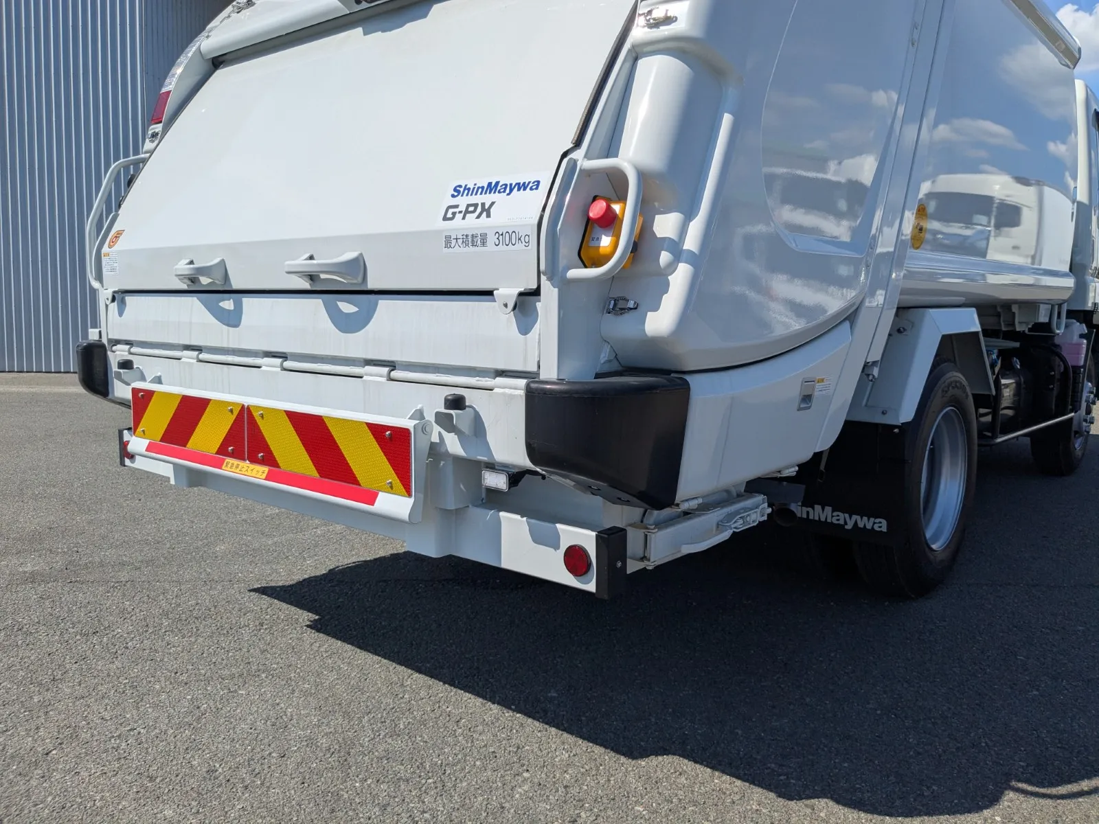 vehicle_image_20260730101643TKcdLmURki.webp