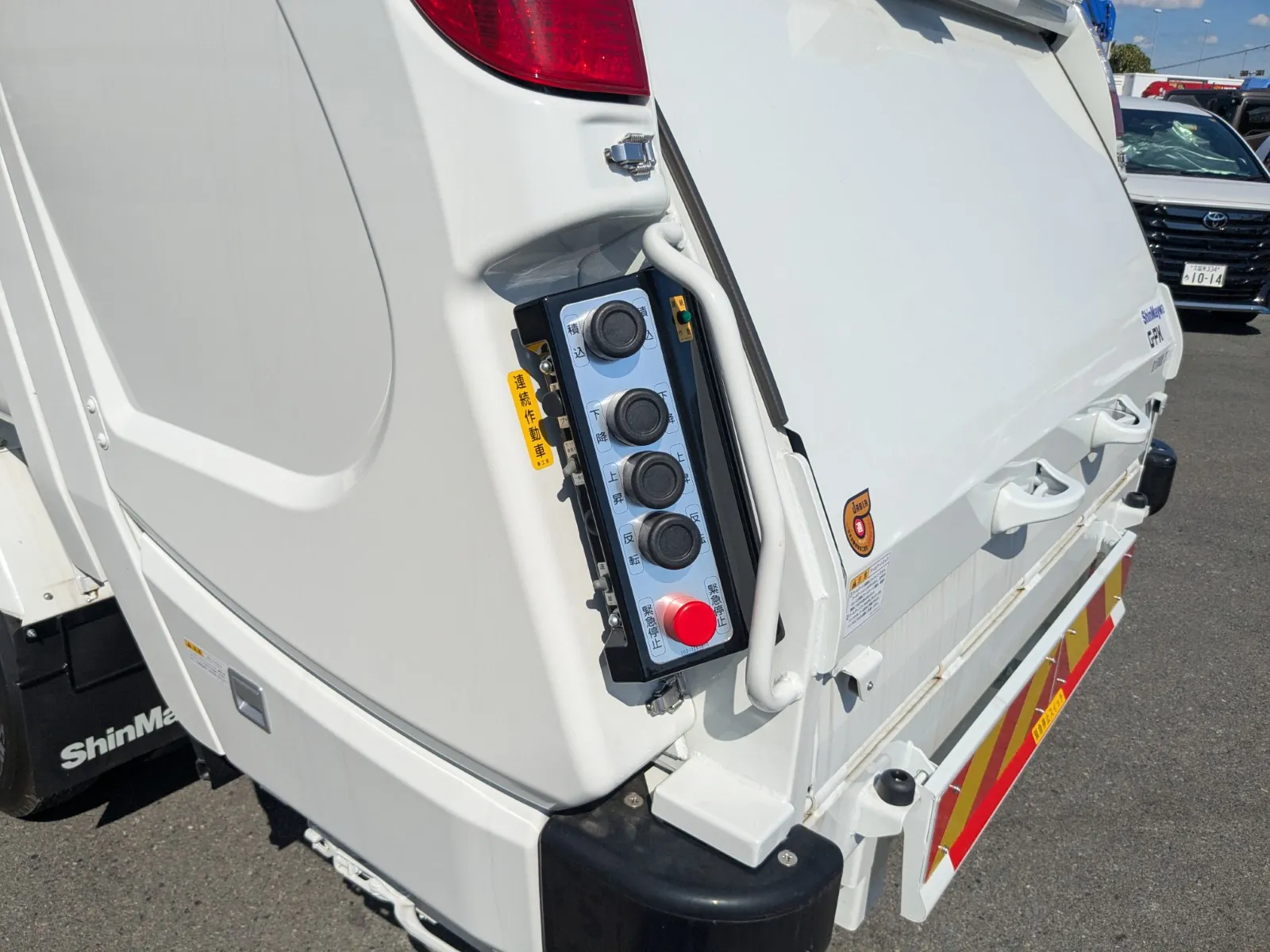 vehicle_image_20260730101651NQMFHyRQ4S.webp