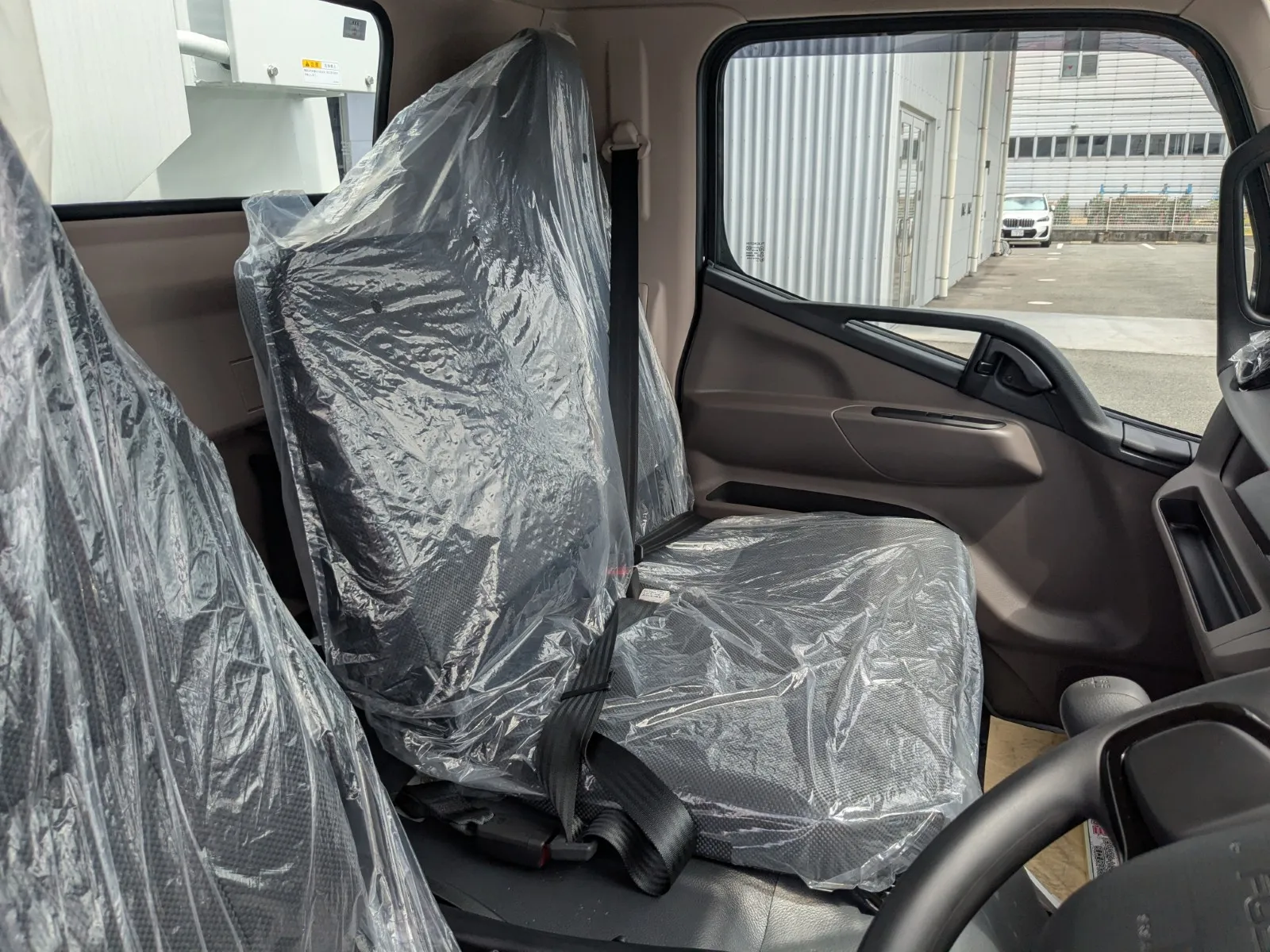 vehicle_image_20260731103016nhnXif1K1f.webp