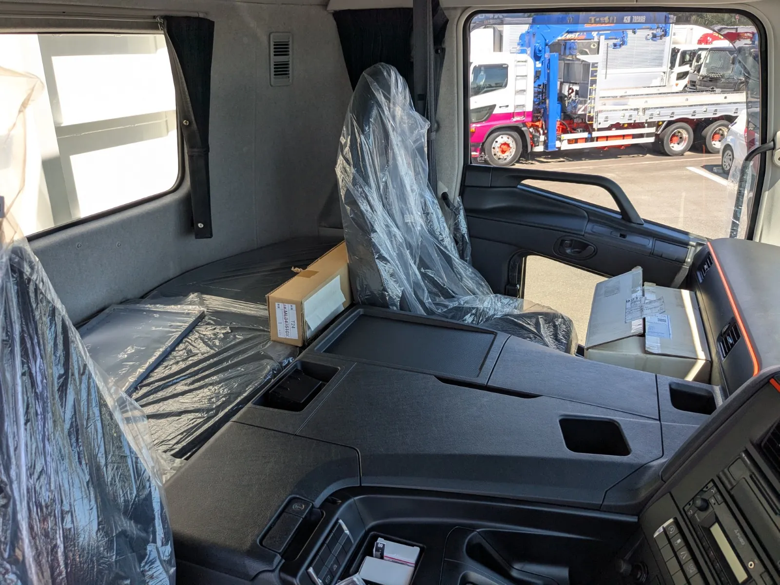 vehicle_image_20260728094529WyGfERUxOM.webp