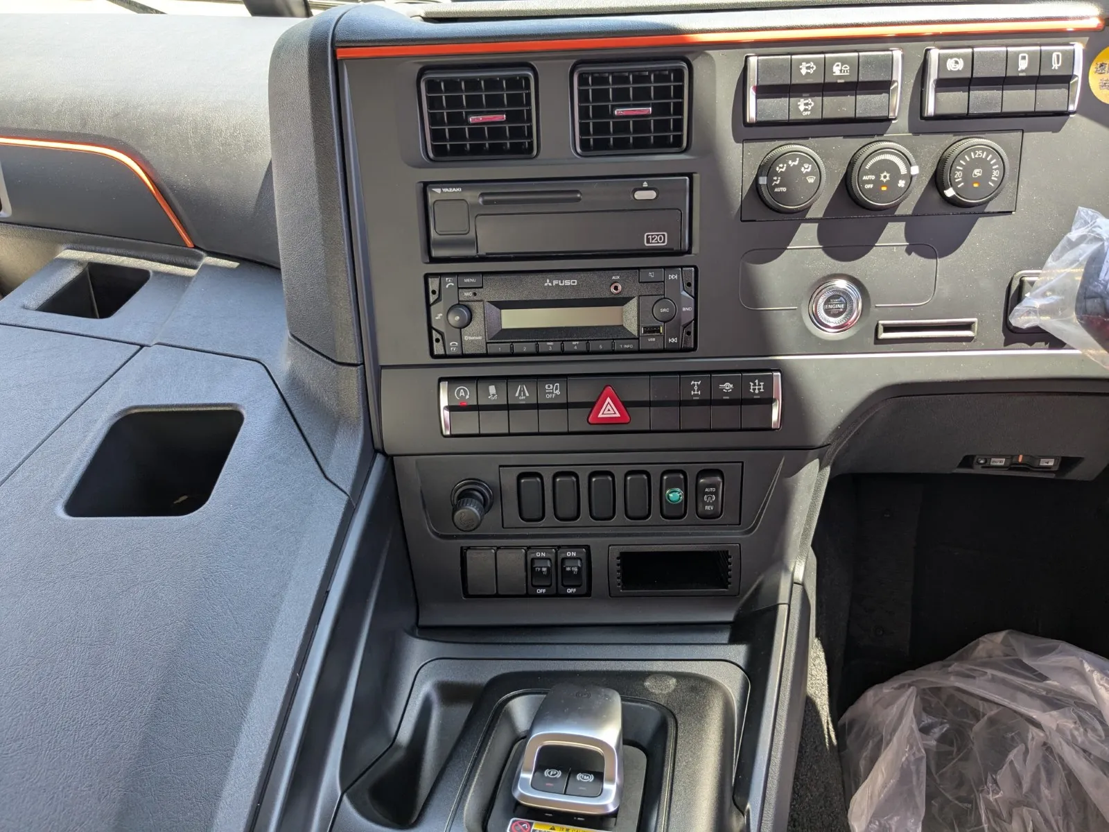 vehicle_image_20260728094530DCxBL3xIZO.webp