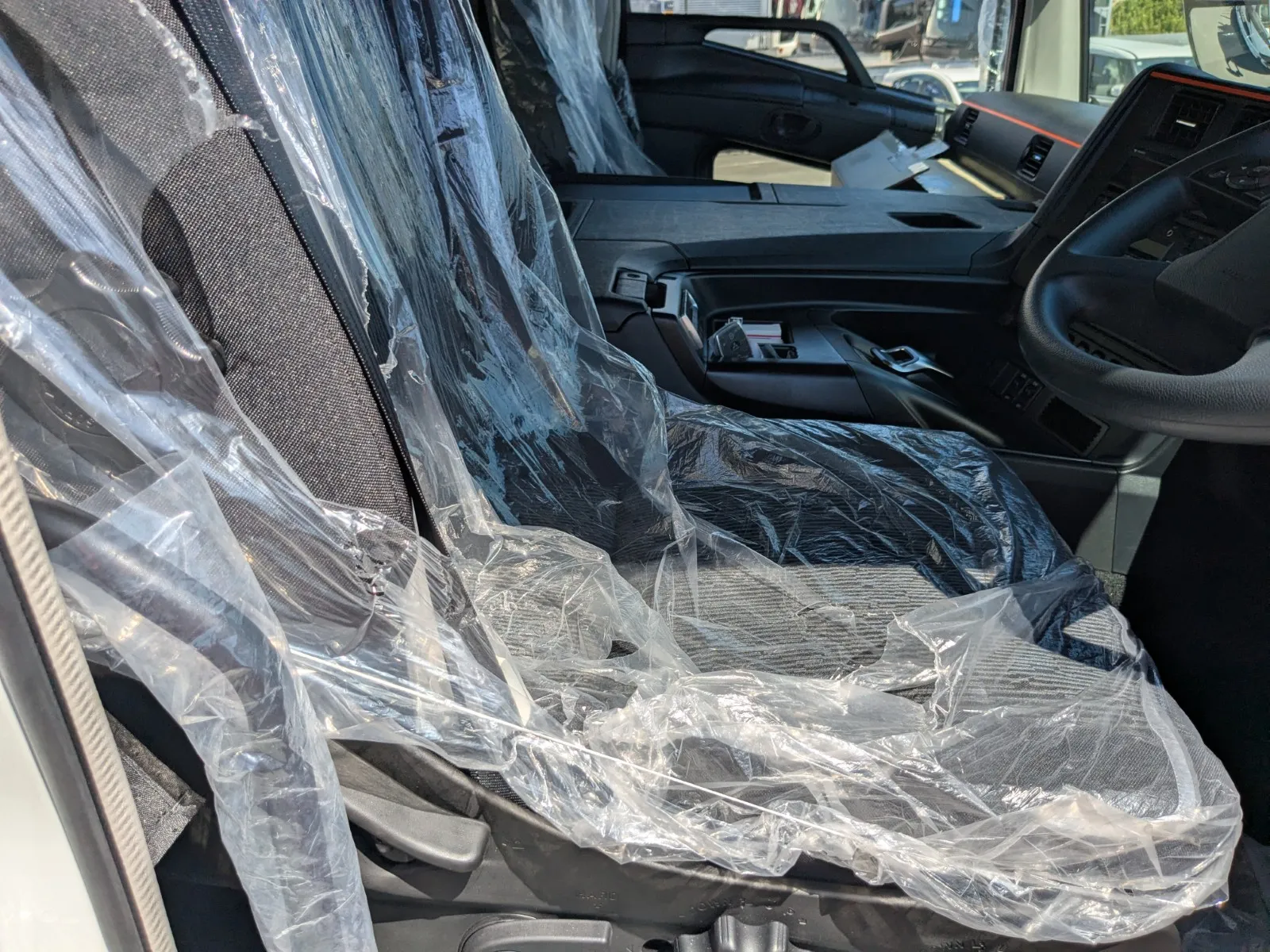 vehicle_image_20260728094530hu5YcoDHd6.webp
