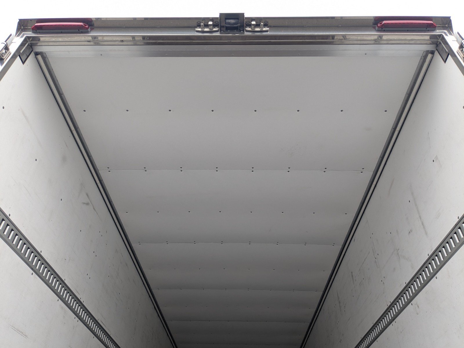 vehicle_image_202604201840536Doq9l6Gkx.jpg