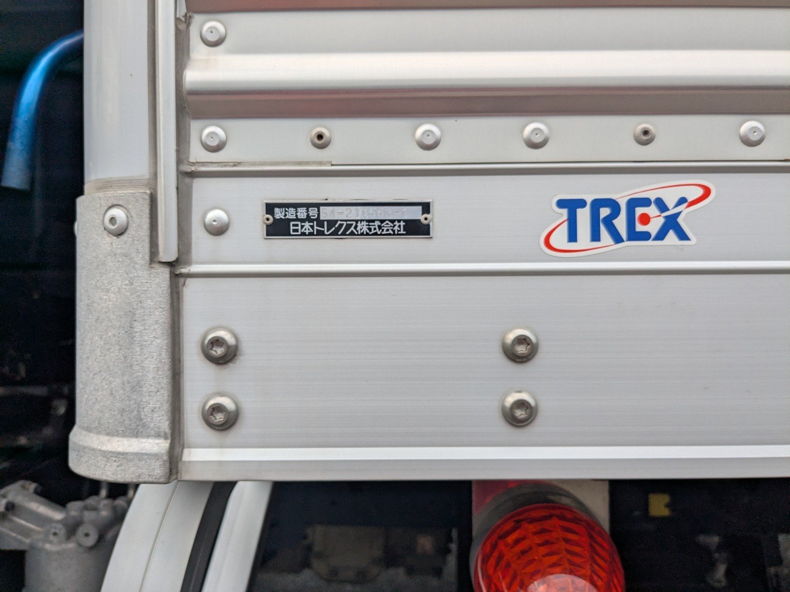 vehicle_image_202604201840539J6CzgtyfM.jpg