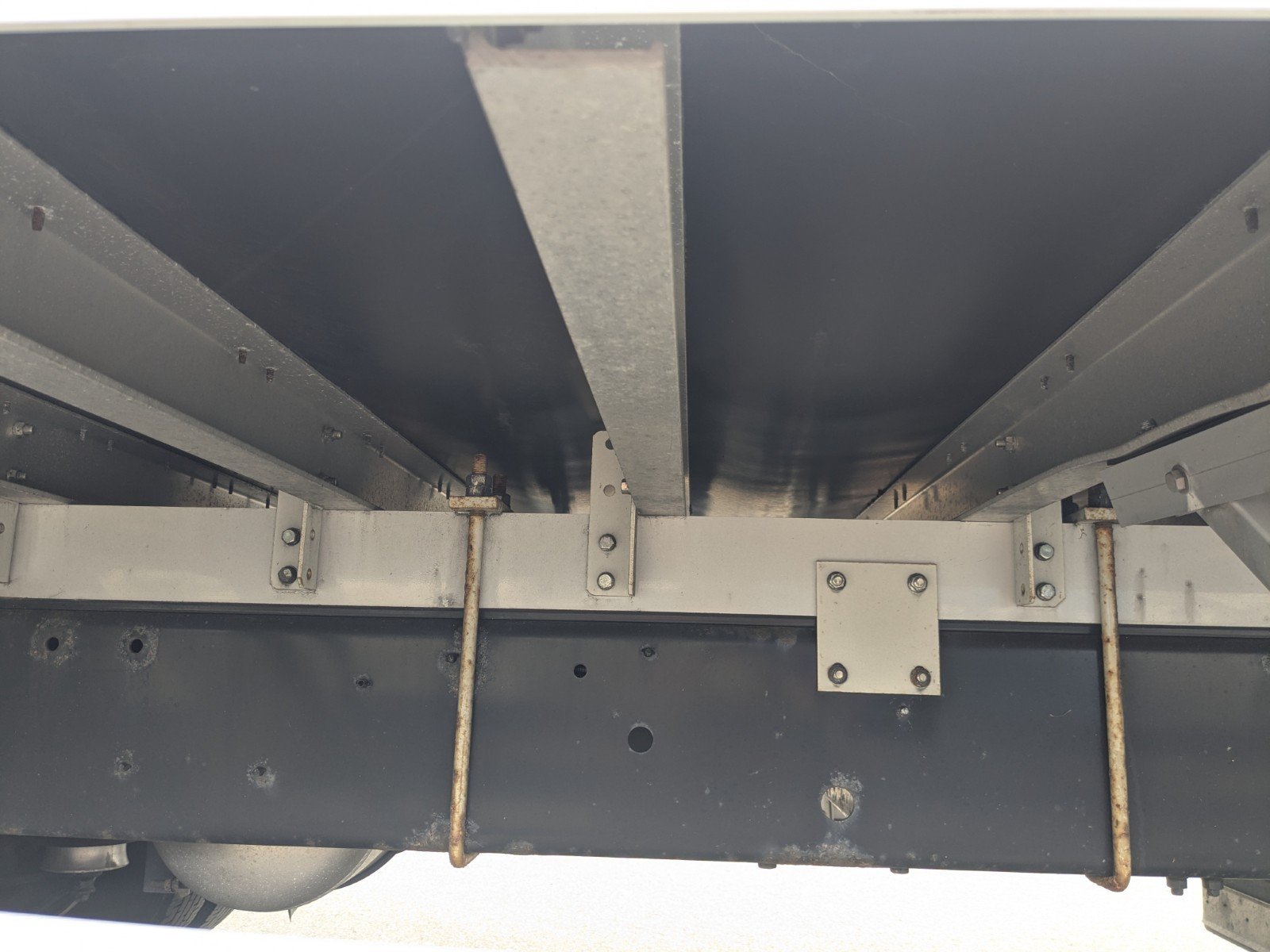 vehicle_image_20260420184053iuQgAjAhoU.jpg