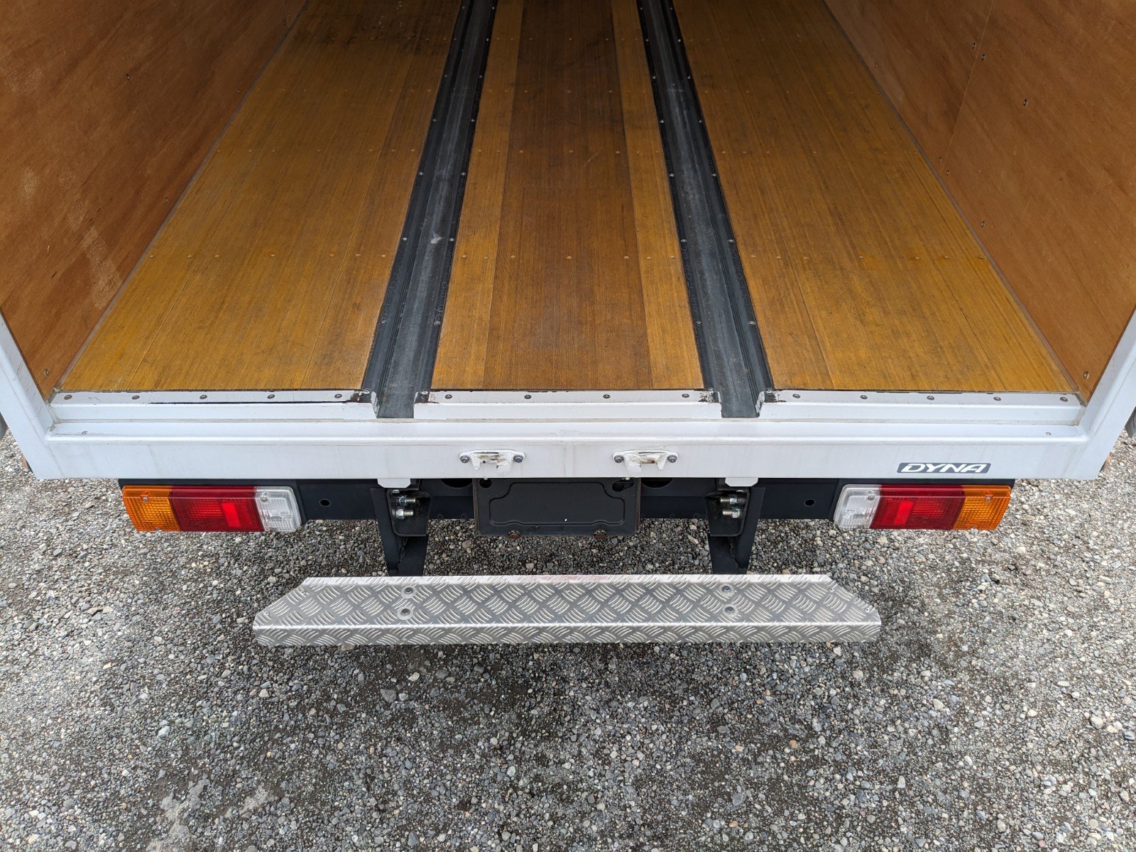vehicle_image_20260501130144AtVGmzvDaV.jpg
