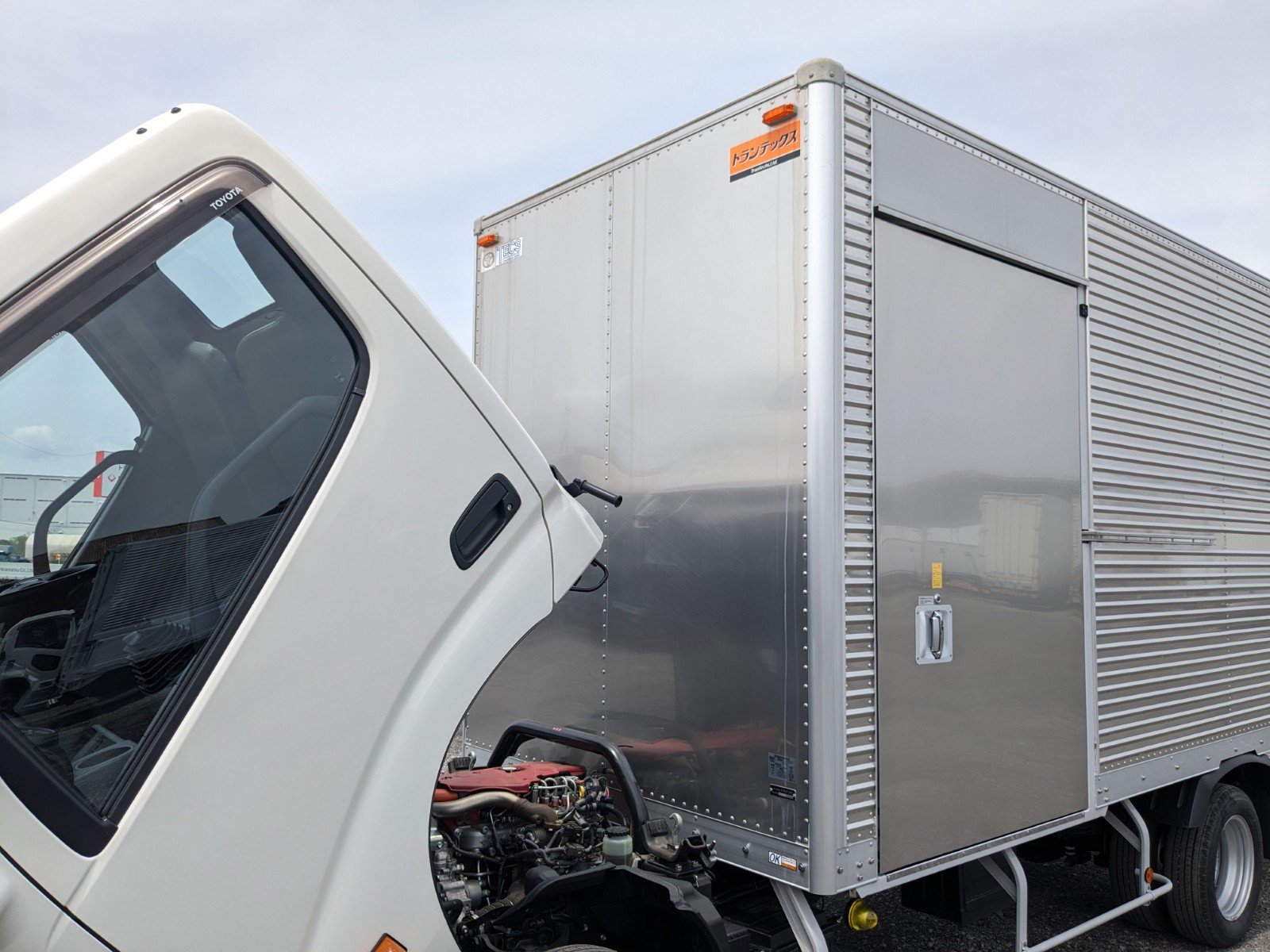 vehicle_image_20260501130144DM3EAaJRZc.jpg