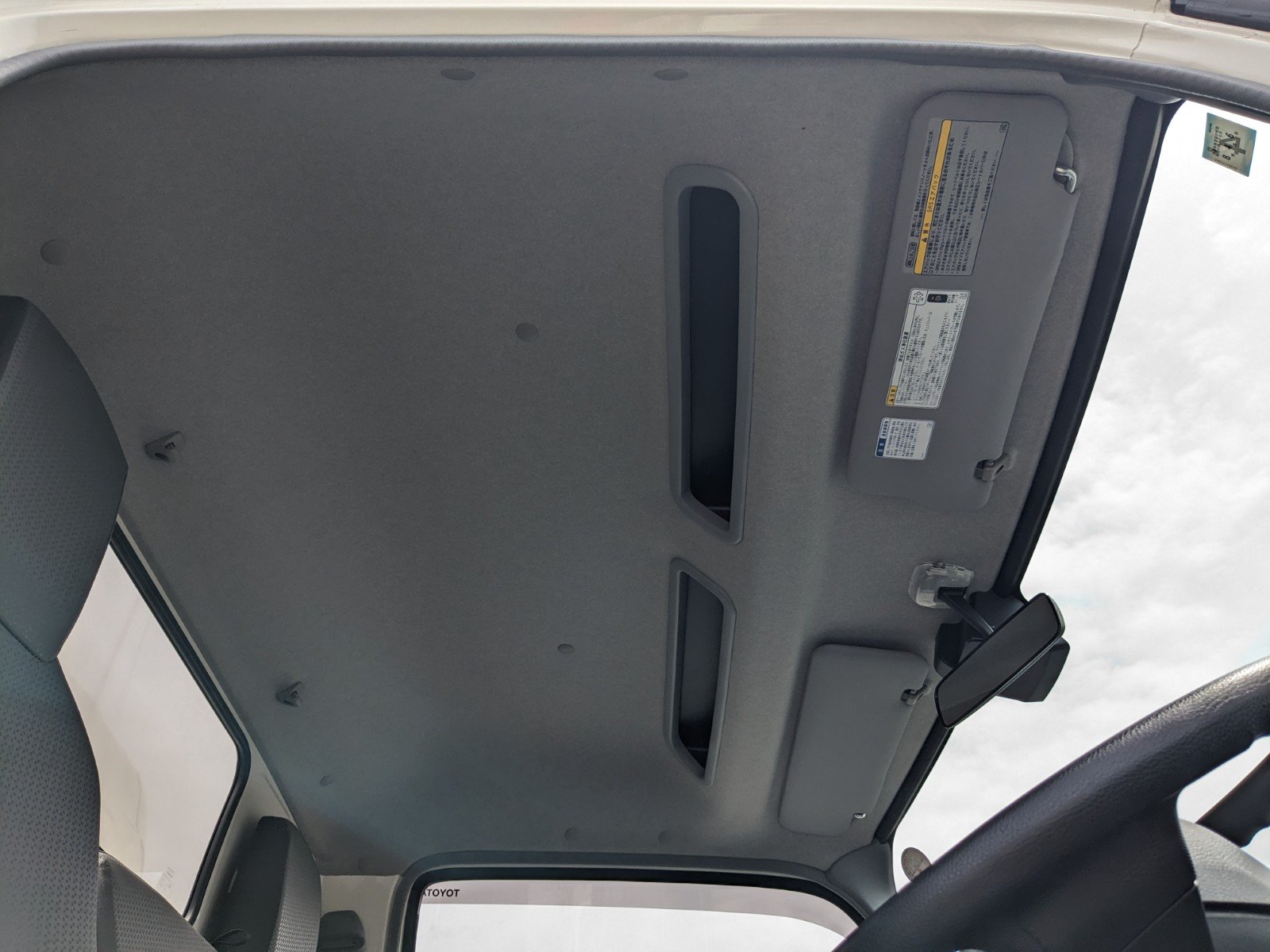 vehicle_image_20260501130144cuqrCZhOoz.jpg