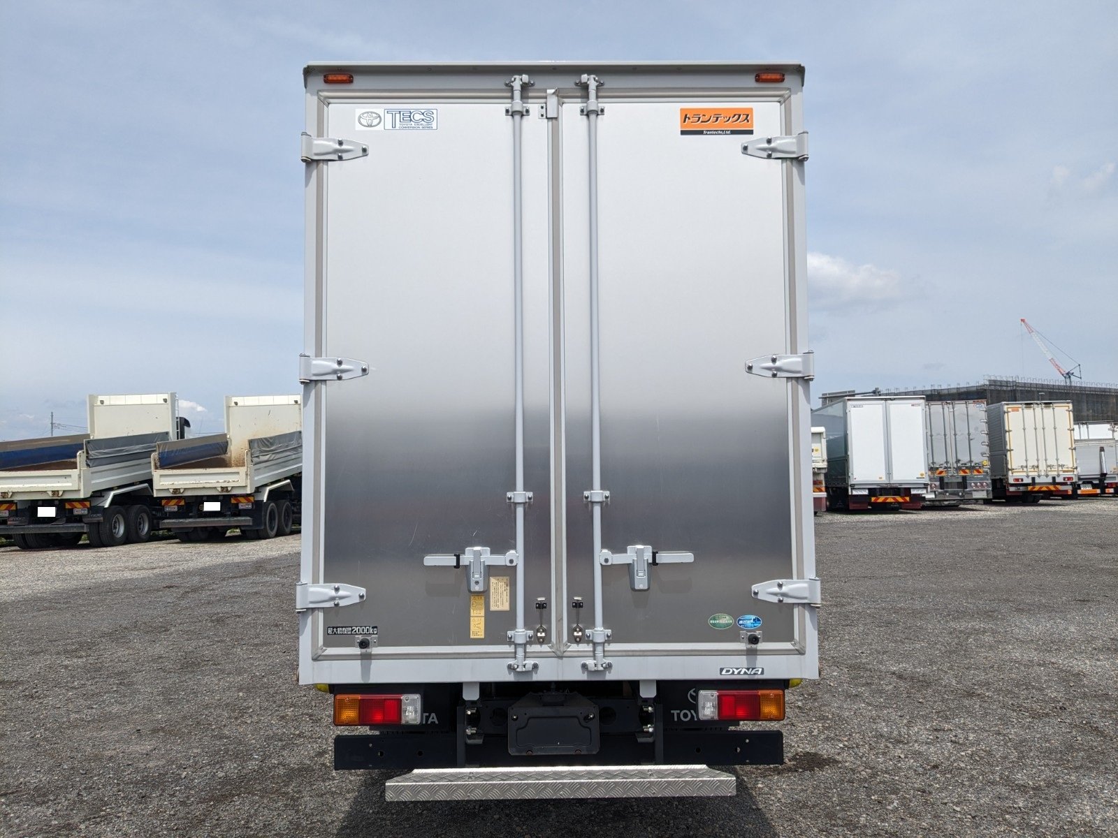 vehicle_image_20260501130144jBDzsrKspe.jpg